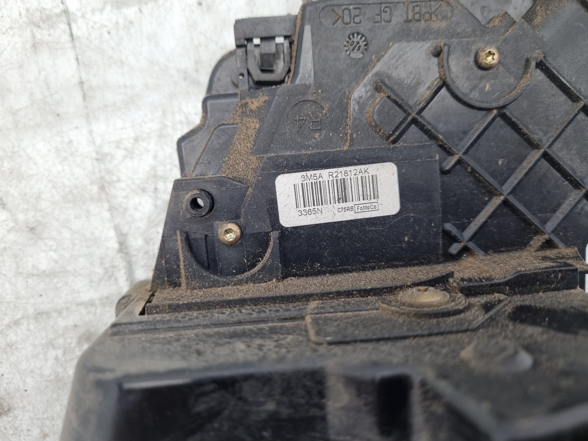 CERRADURA PUERTA DELANTERA DERECHA FORD FOCUS KKDA