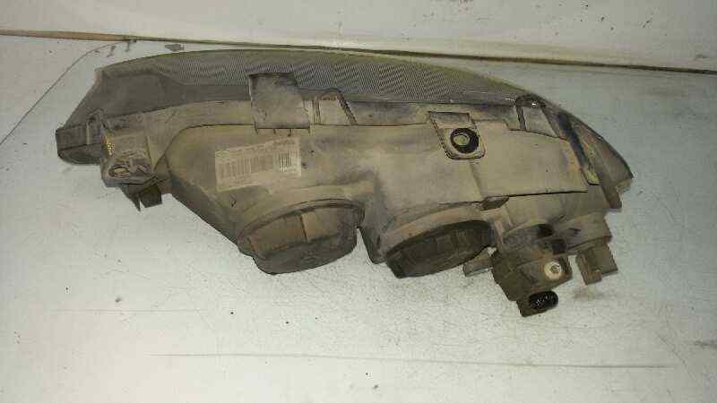 FARO DERECHO RENAULT MEGANE K4J 750