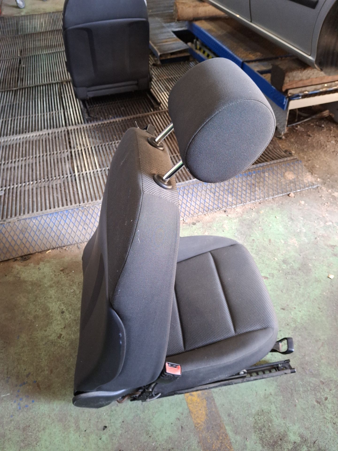 ASIENTO DELANTERO IZQUIERDO AUDI A3 