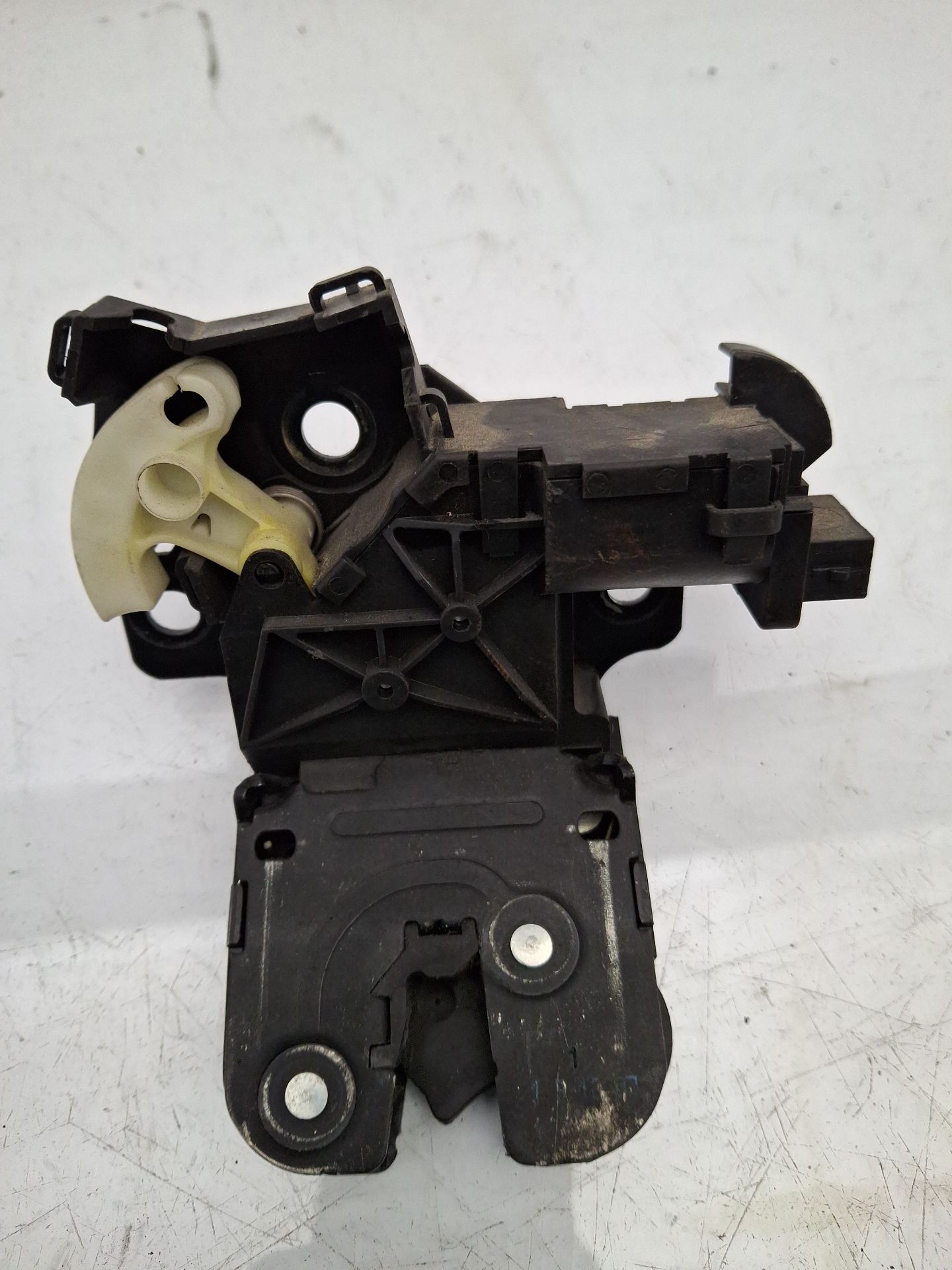 CERRADURA CAPO AUDI A6 