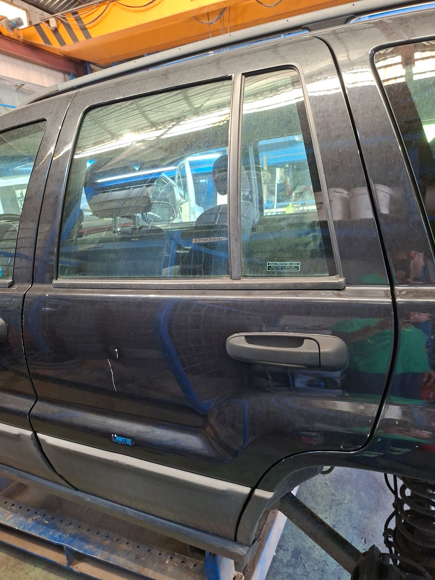 PUERTA TRASERA IZQUIERDA JEEP GRAND 