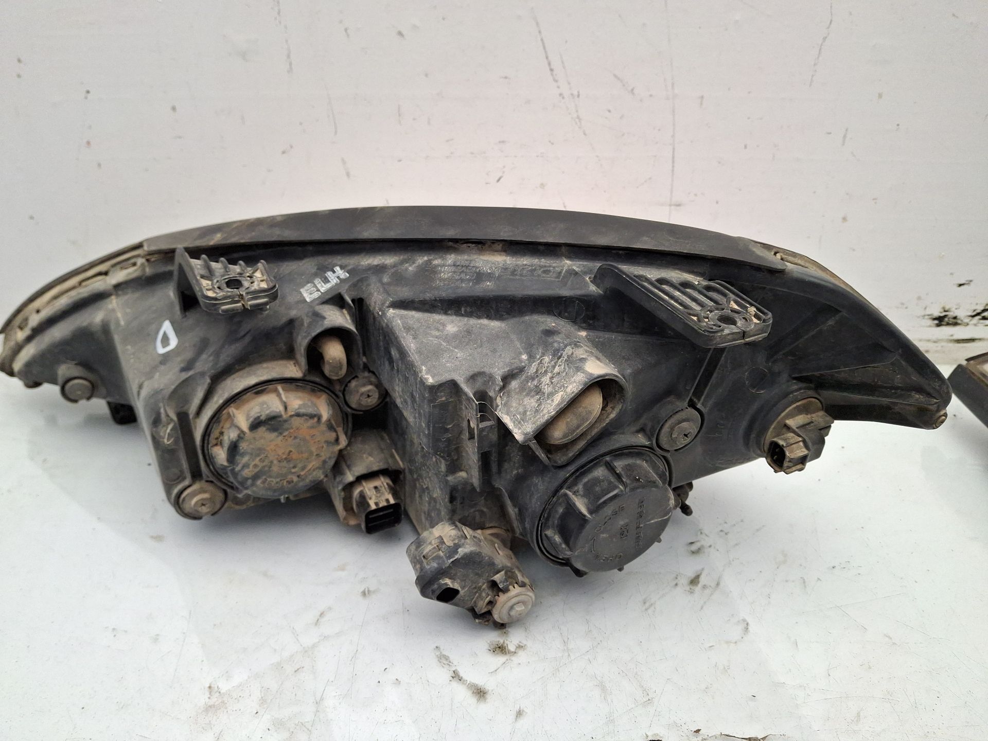 FARO DERECHO SSANGYONG KYRON 