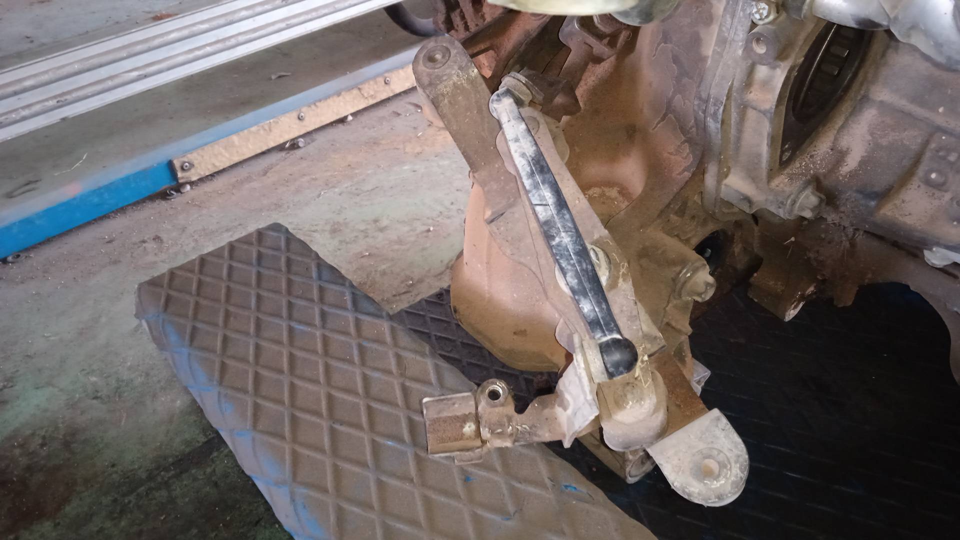 CAJA CAMBIOS OPEL CORSA Z13DT