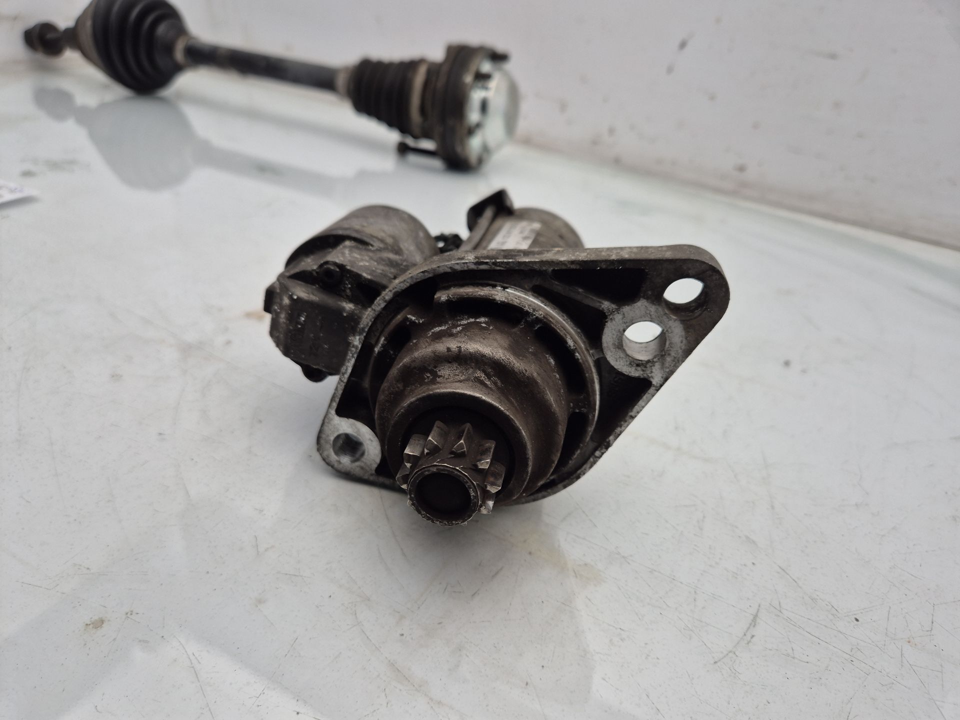MOTOR ARRANQUE VOLKSWAGEN GOLF 
