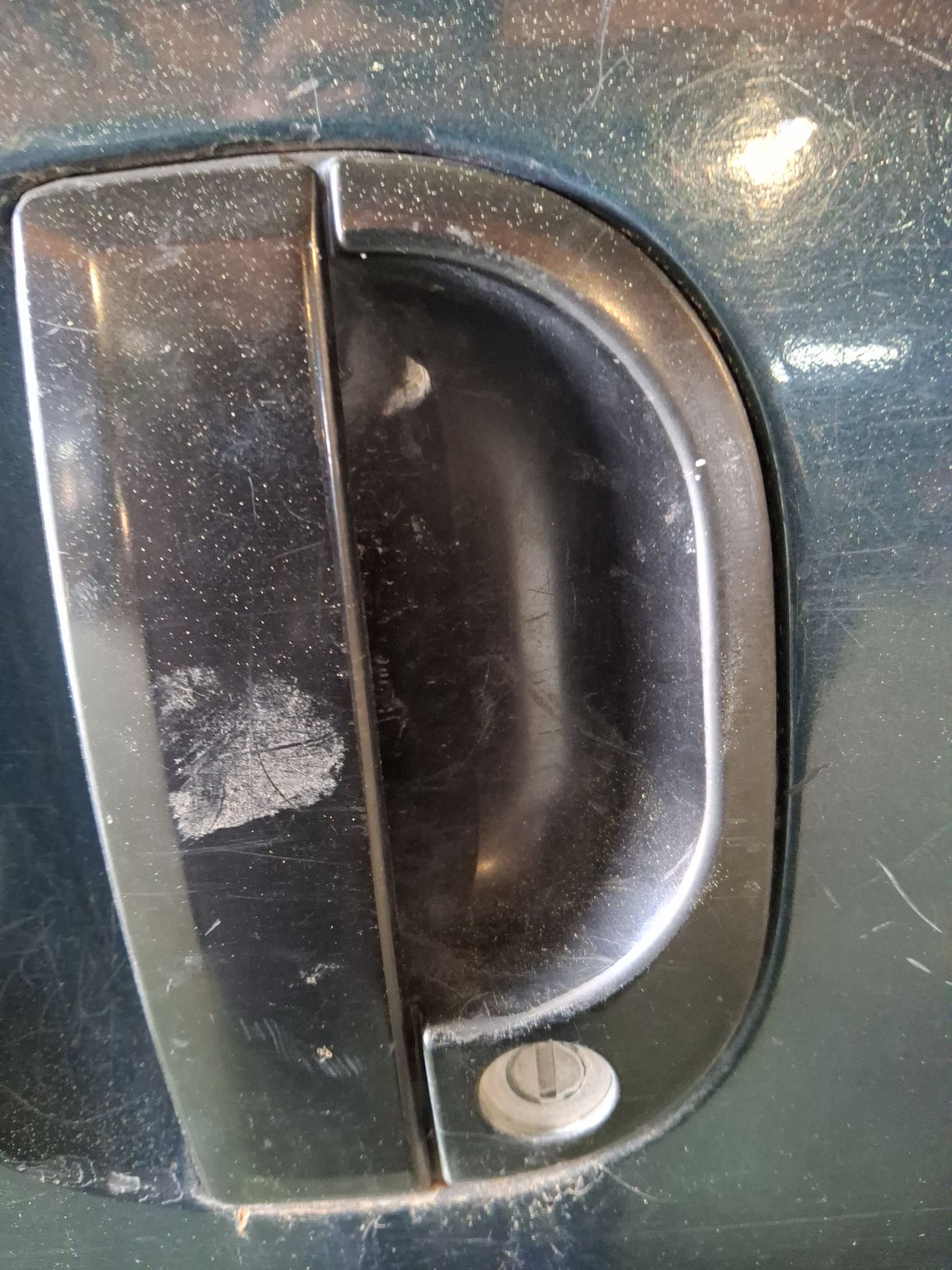 TAPA EXTERIOR COMBUSTIBLE HYUNDAI H-1 