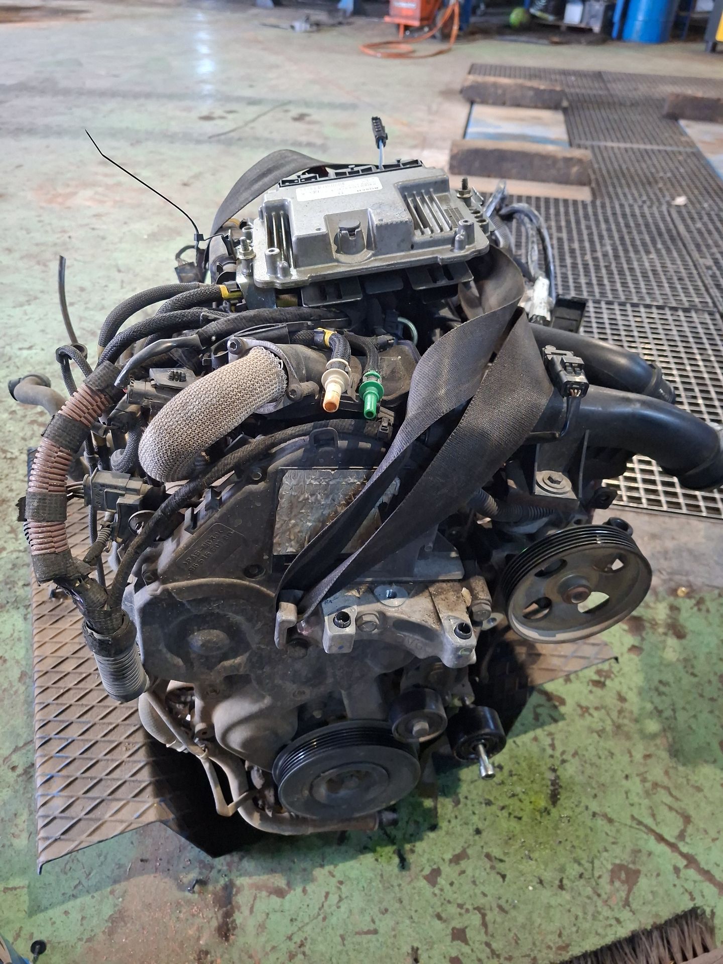 MOTOR COMPLETO CITROEN XSARA 
