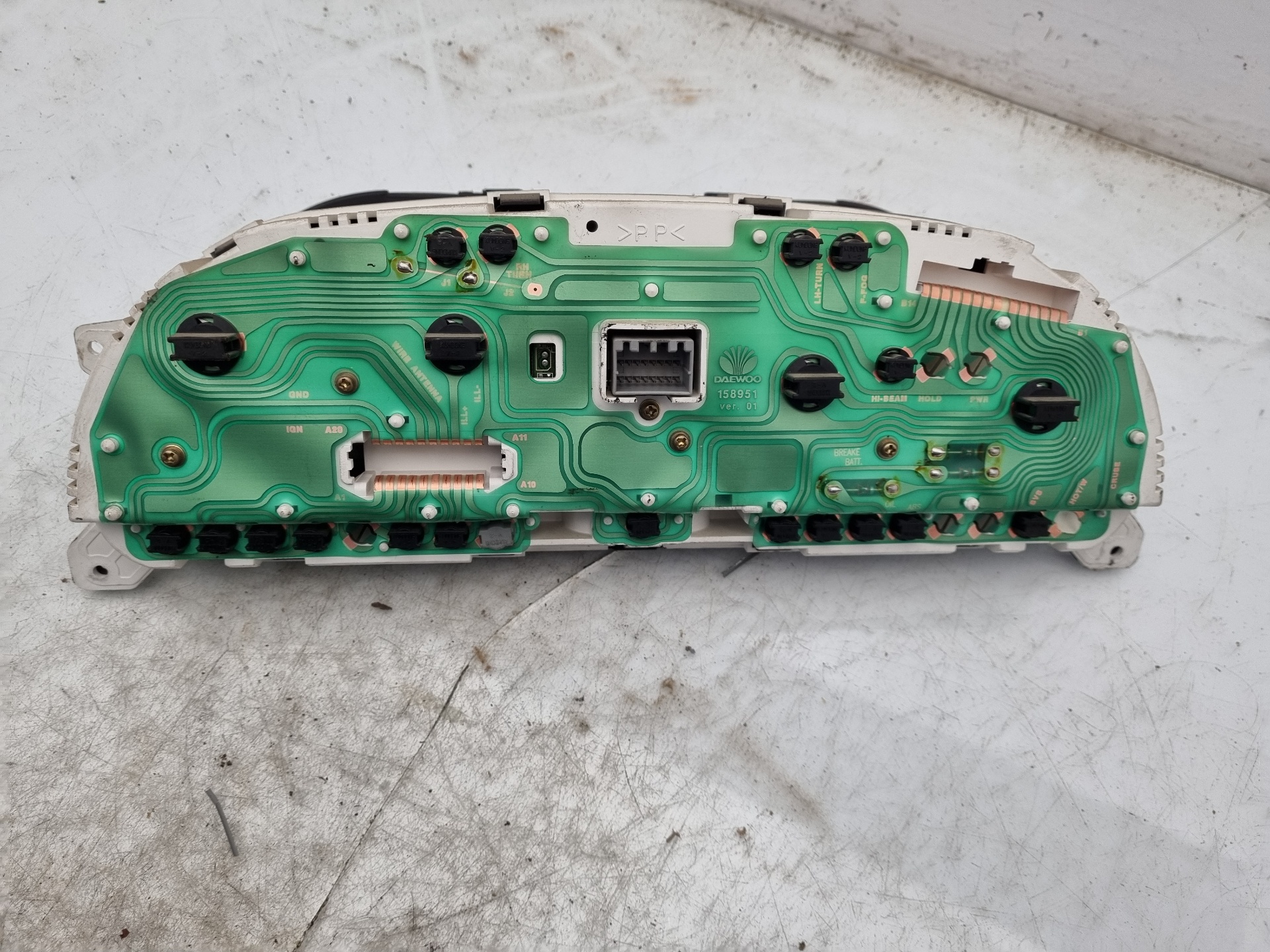 CUADRO INSTRUMENTOS DAEWOO TACUMA F18S2G