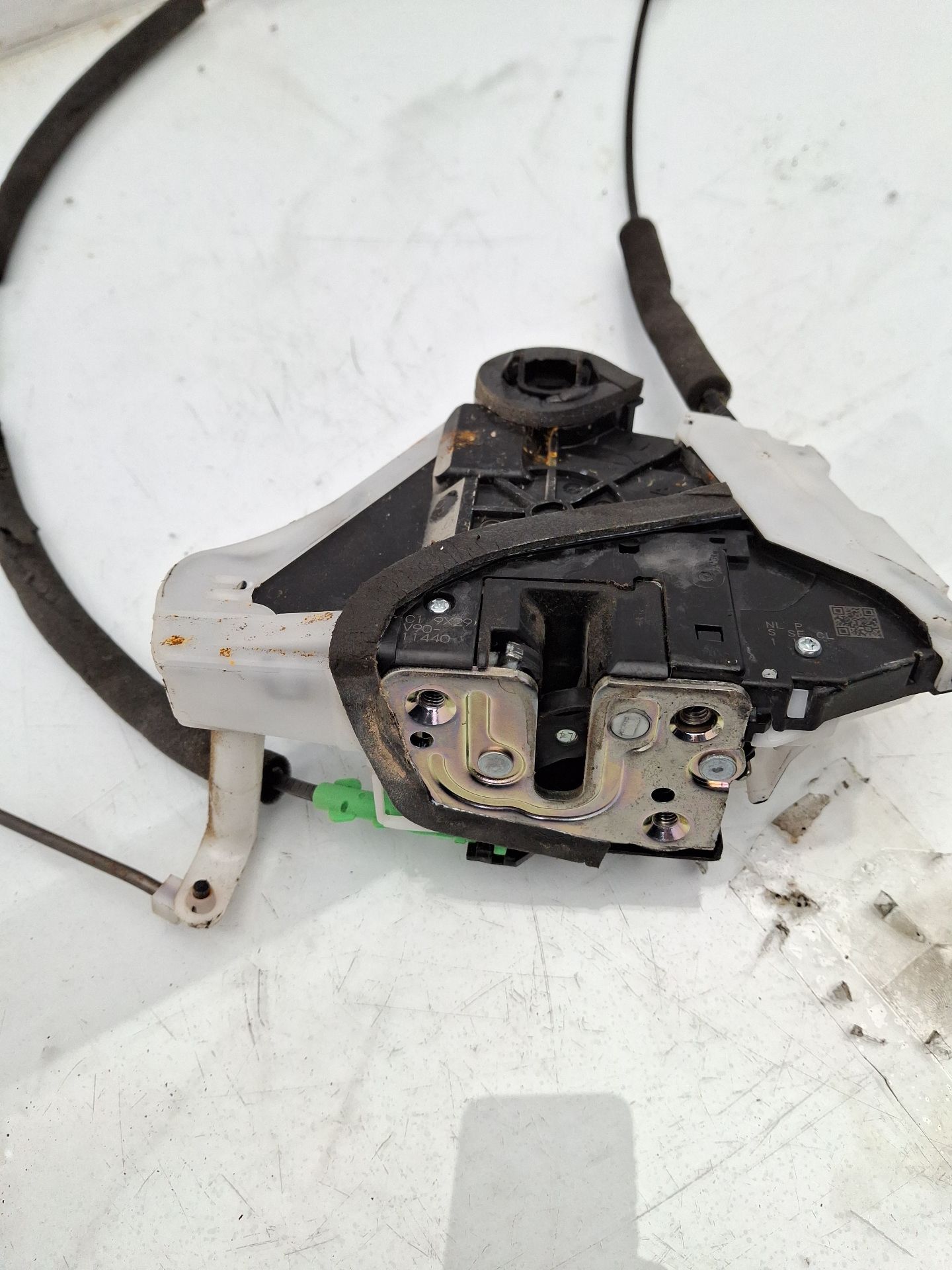 CERRADURA PUERTA DELANTERA IZQUIERDA NISSAN JUKE 
