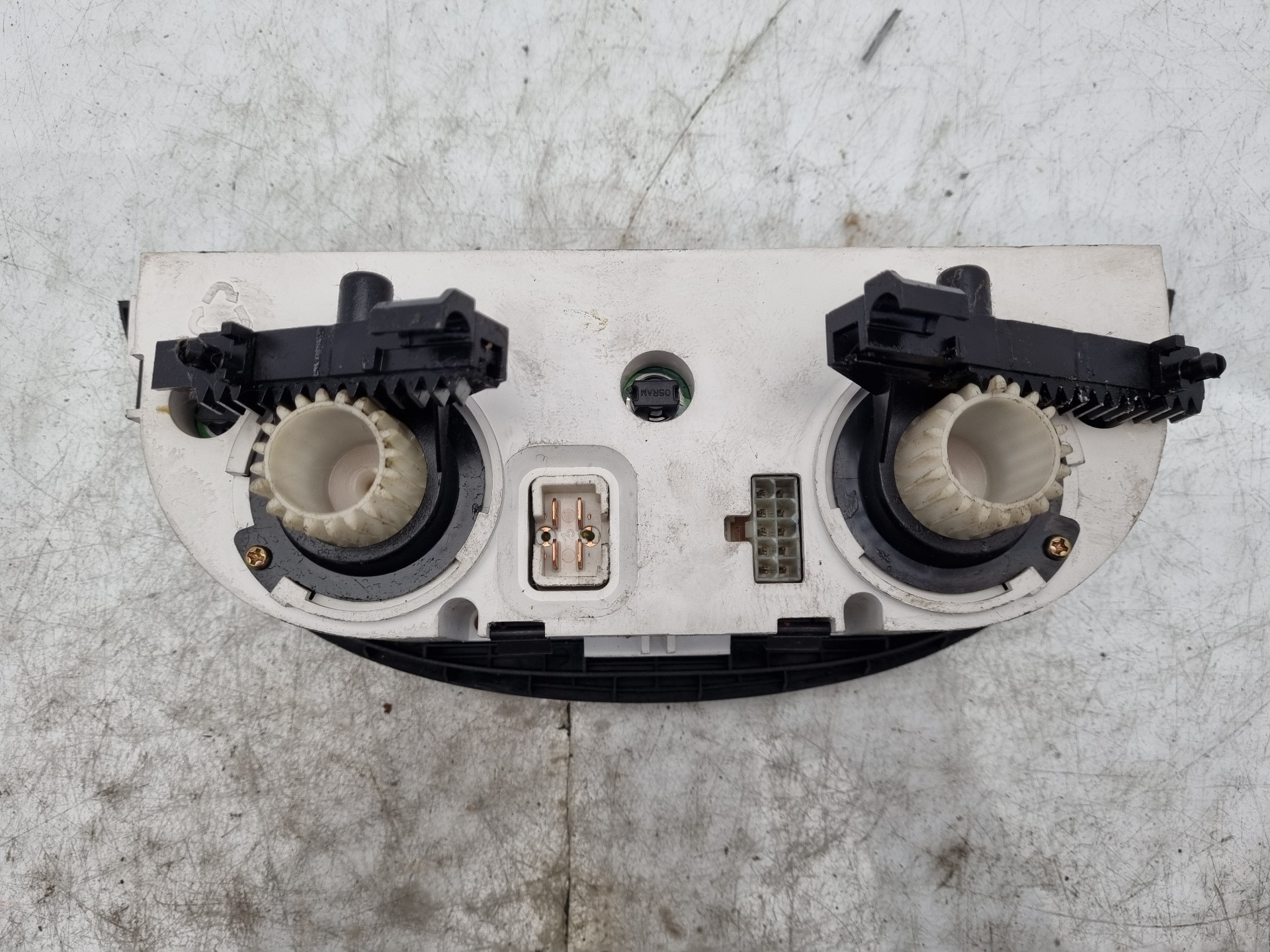 MANDO CLIMATIZADOR DAEWOO TACUMA F18S2G