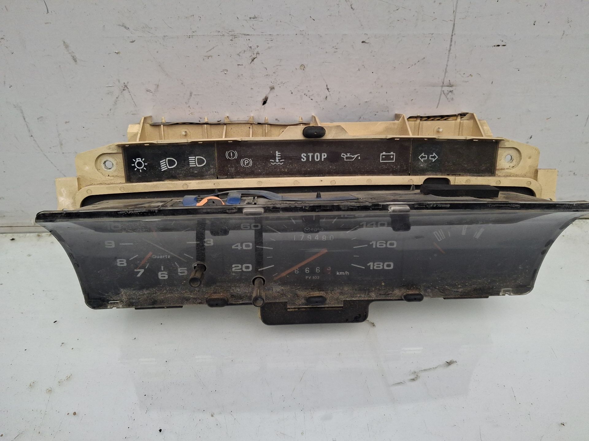 CUADRO INSTRUMENTOS PEUGEOT 205 