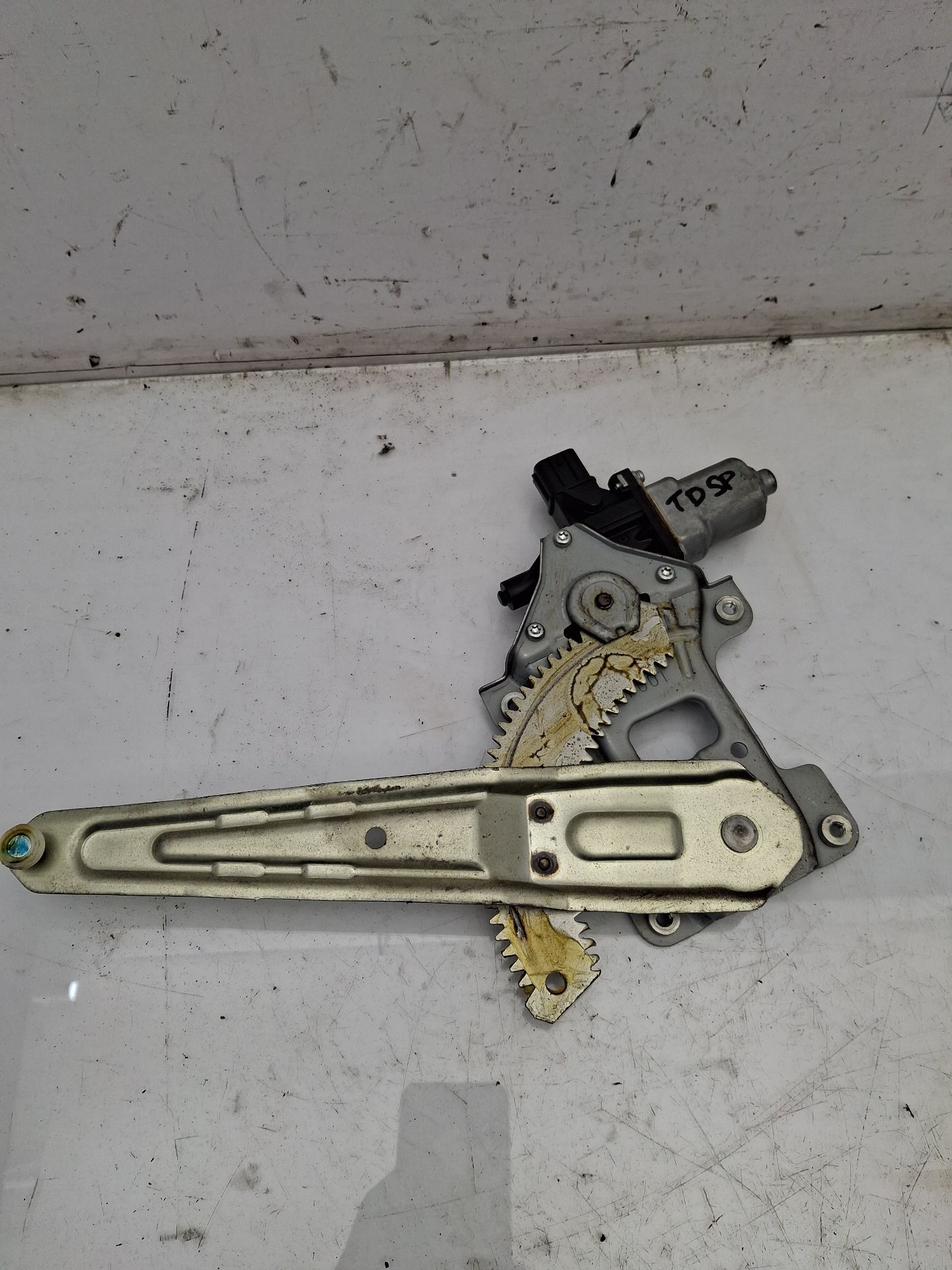 ELEVALUNAS TRASERO DERECHO SUBARU IMPREZA 