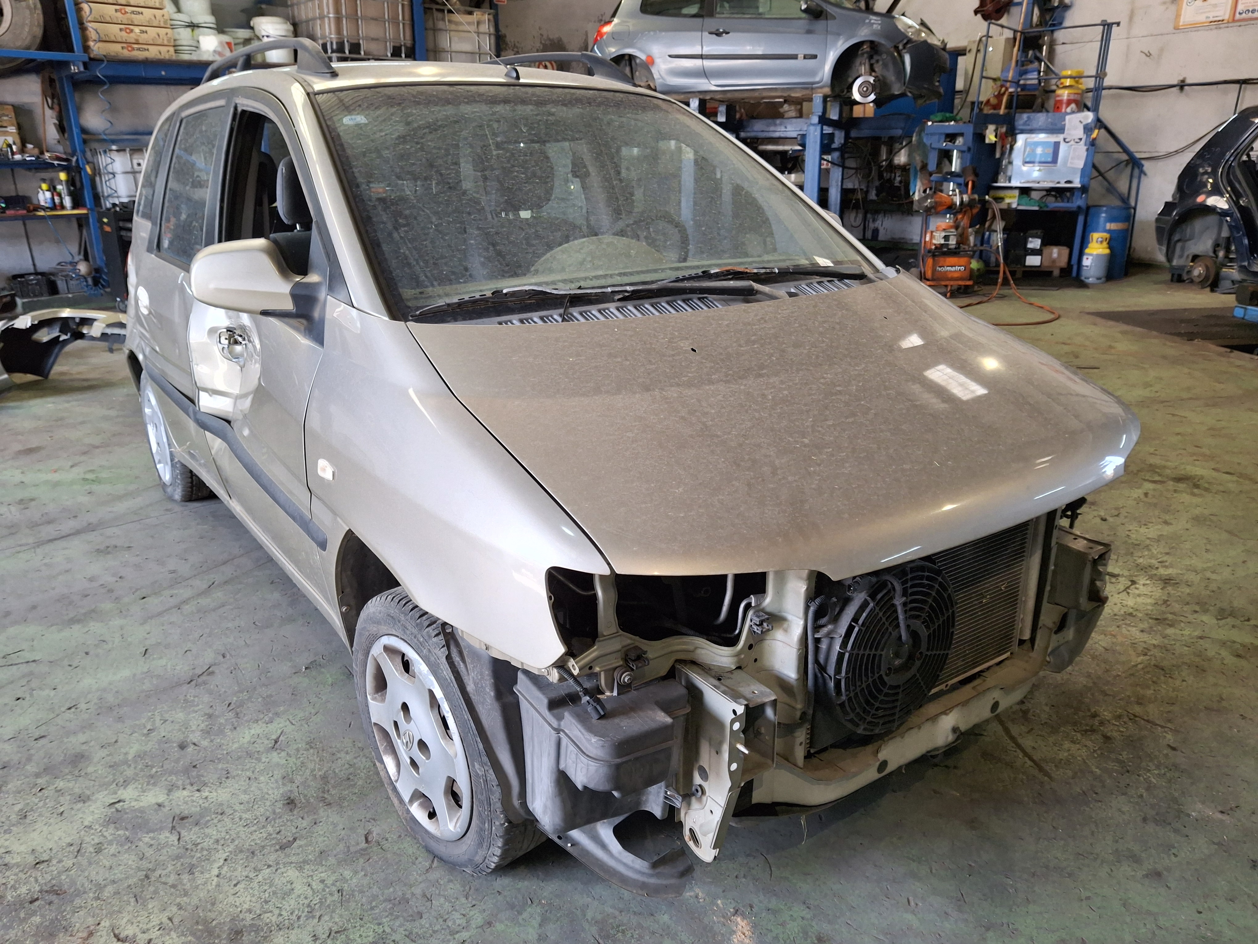 CORAZA FRONTAL COMPLETA HYUNDAI MATRIX 