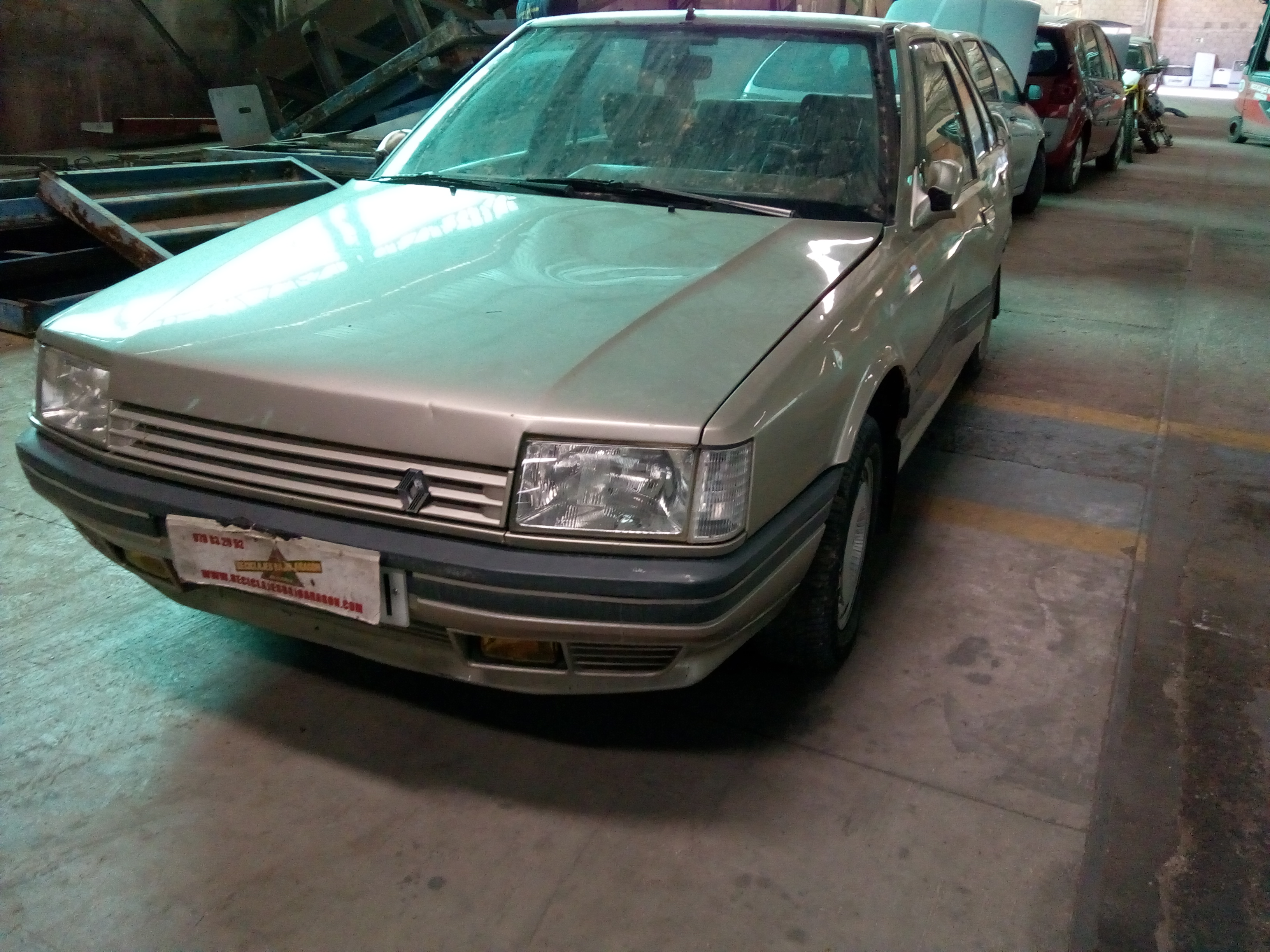 MANETA INT TRAS IZQ RENAULT 21 J8S