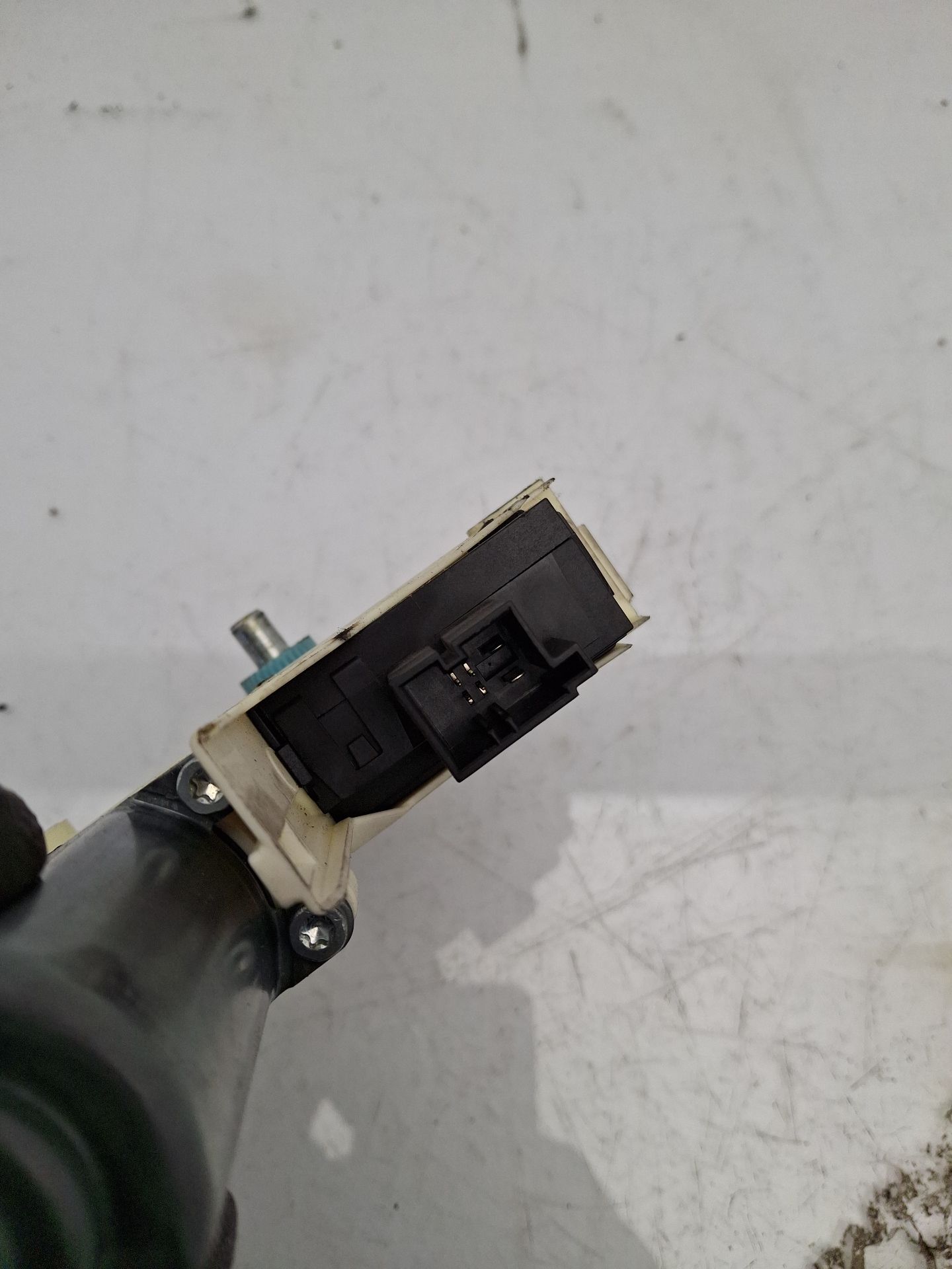 ELEVALUNAS TRASERO DERECHO AUDI A6 