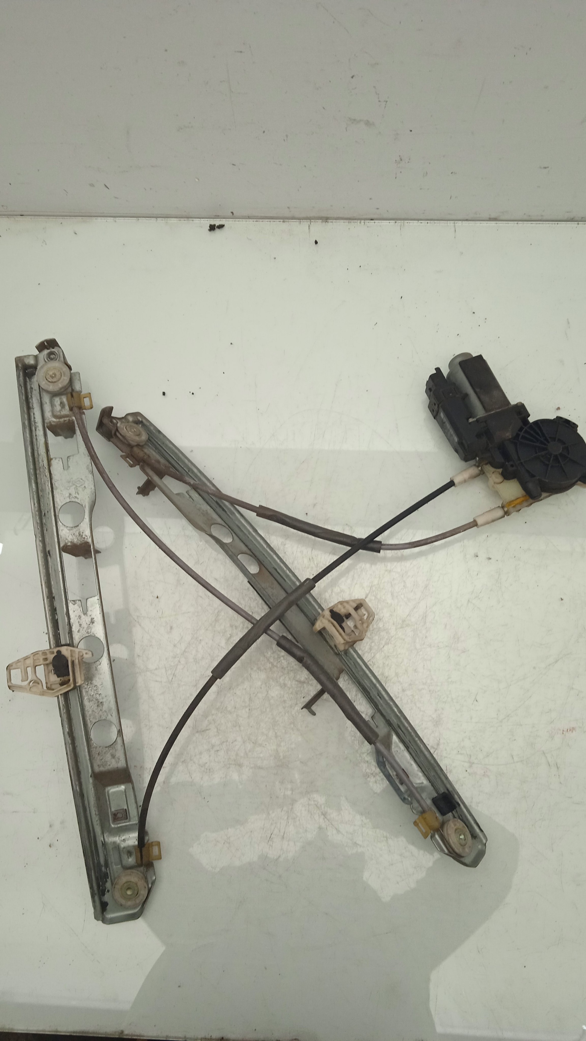 ELEVALUNAS DELANTERO IZQUIERDO RENAULT MEGANE 