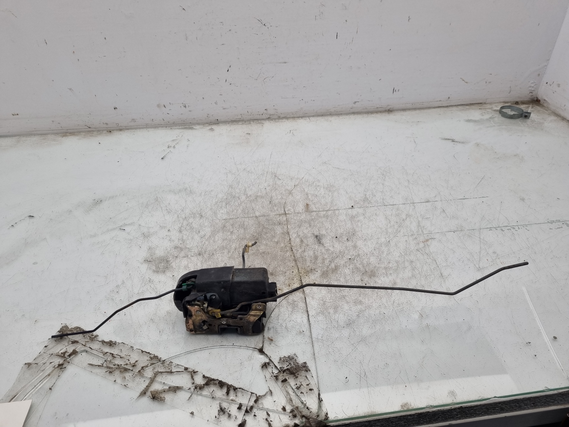 CERRADURA PUERTA DELANTERA IZQUIERDA RENAULT LAGUN F3P