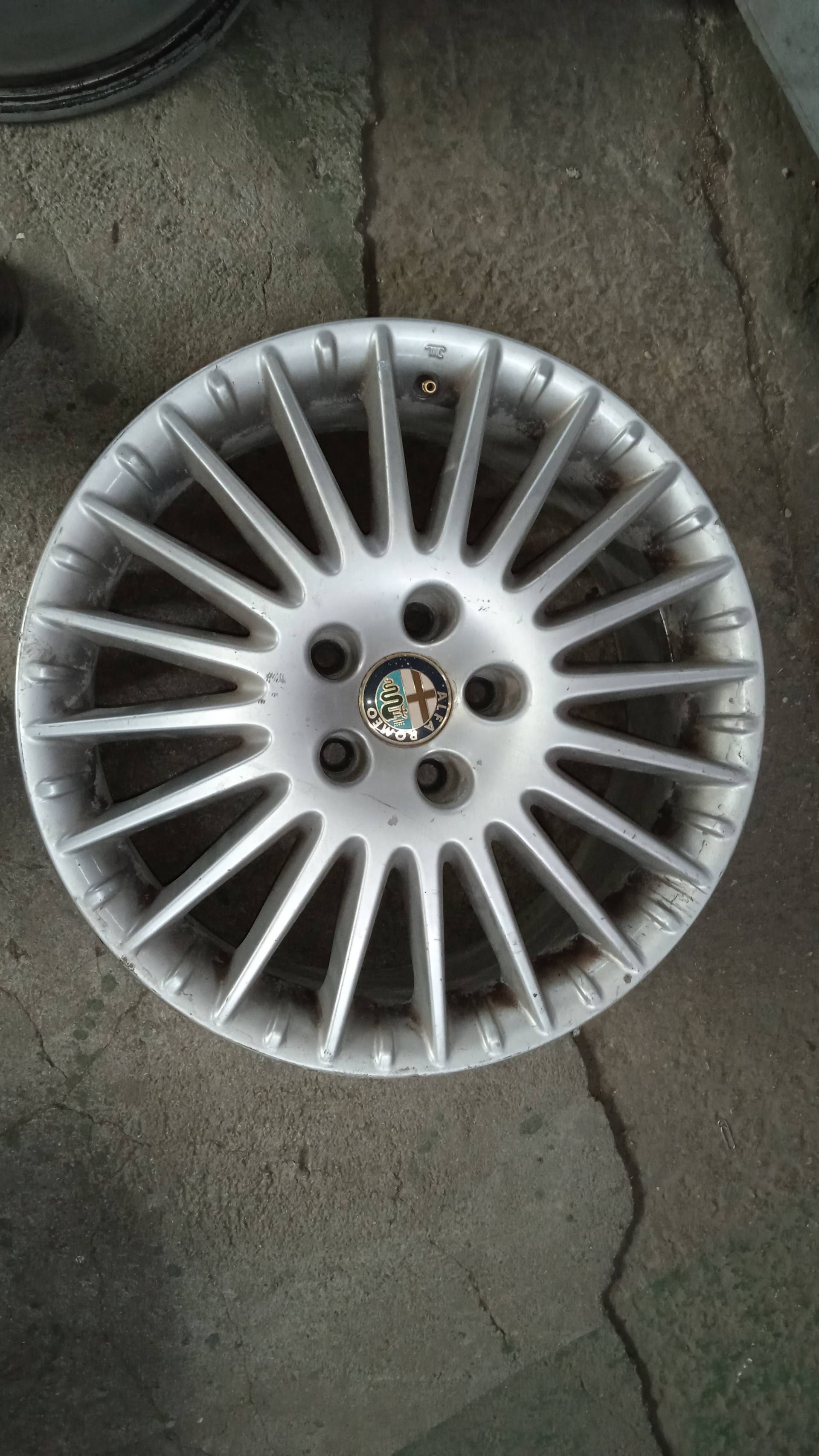 JUEGO LLANTAS ALFA ROMEO 159 939A2000