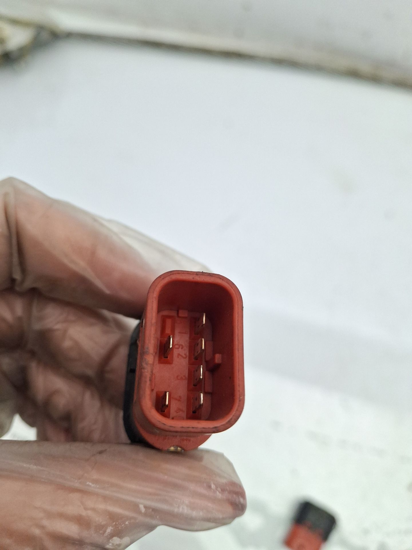 MANDO ELEVALUNAS DELANTERO IZQUIERDO FORD TRANSIT 