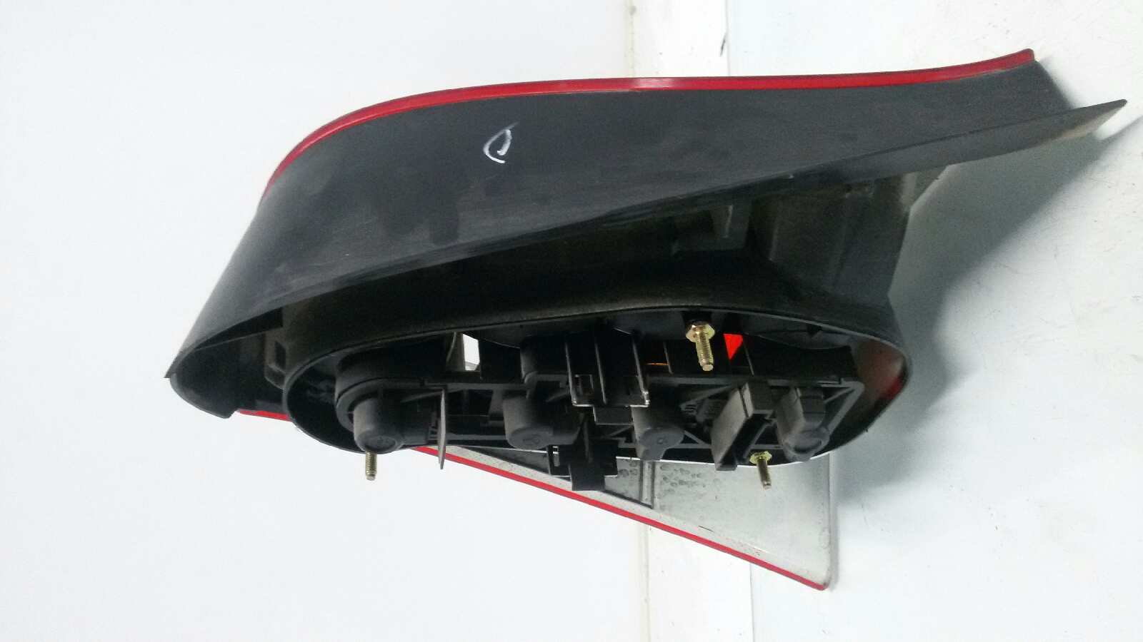 PILOTO TRASERO DERECHO MERCEDES-BENZ CLASE A M166940