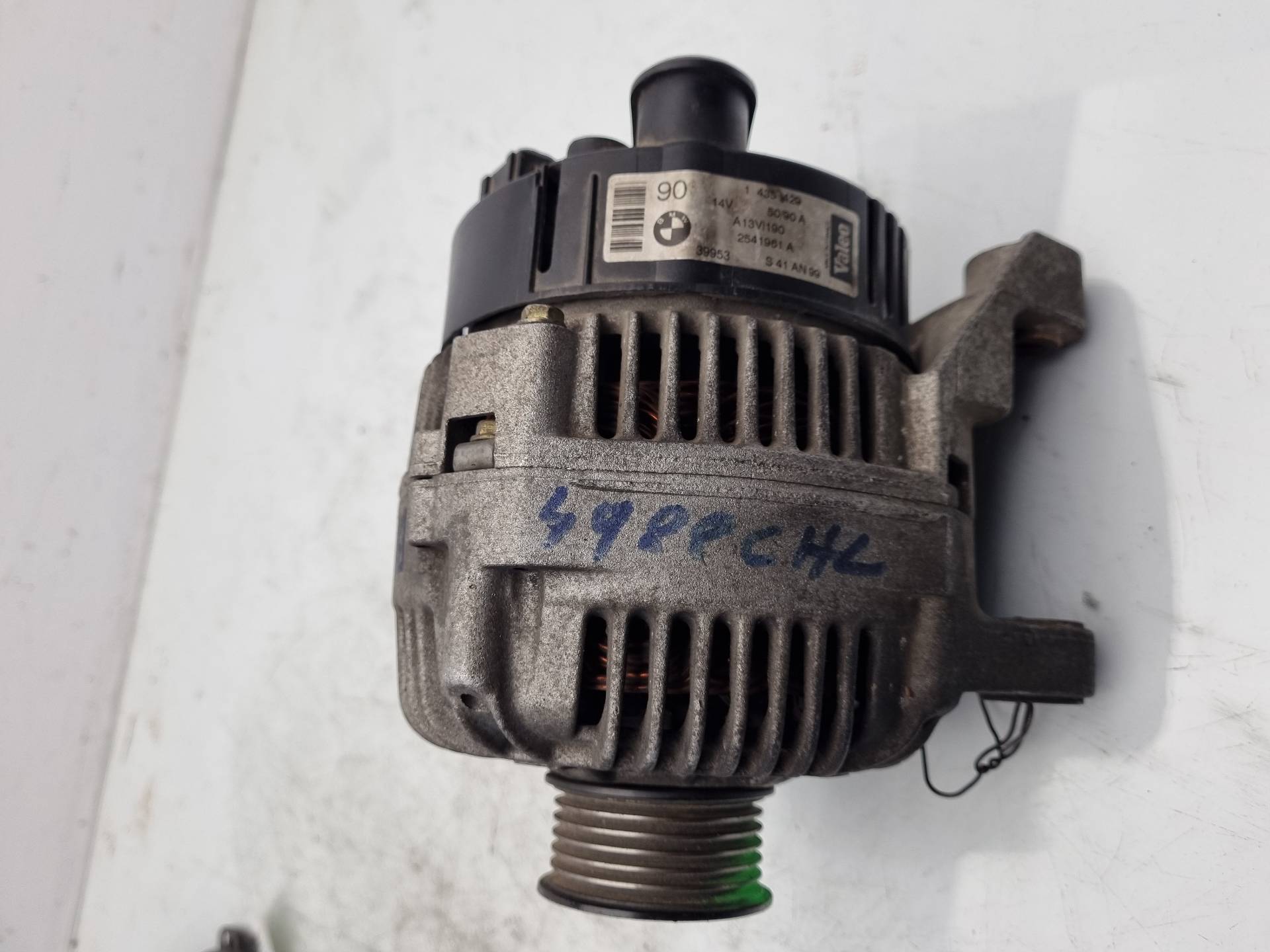 ALTERNADOR BMW 3 -- ESCOJA --