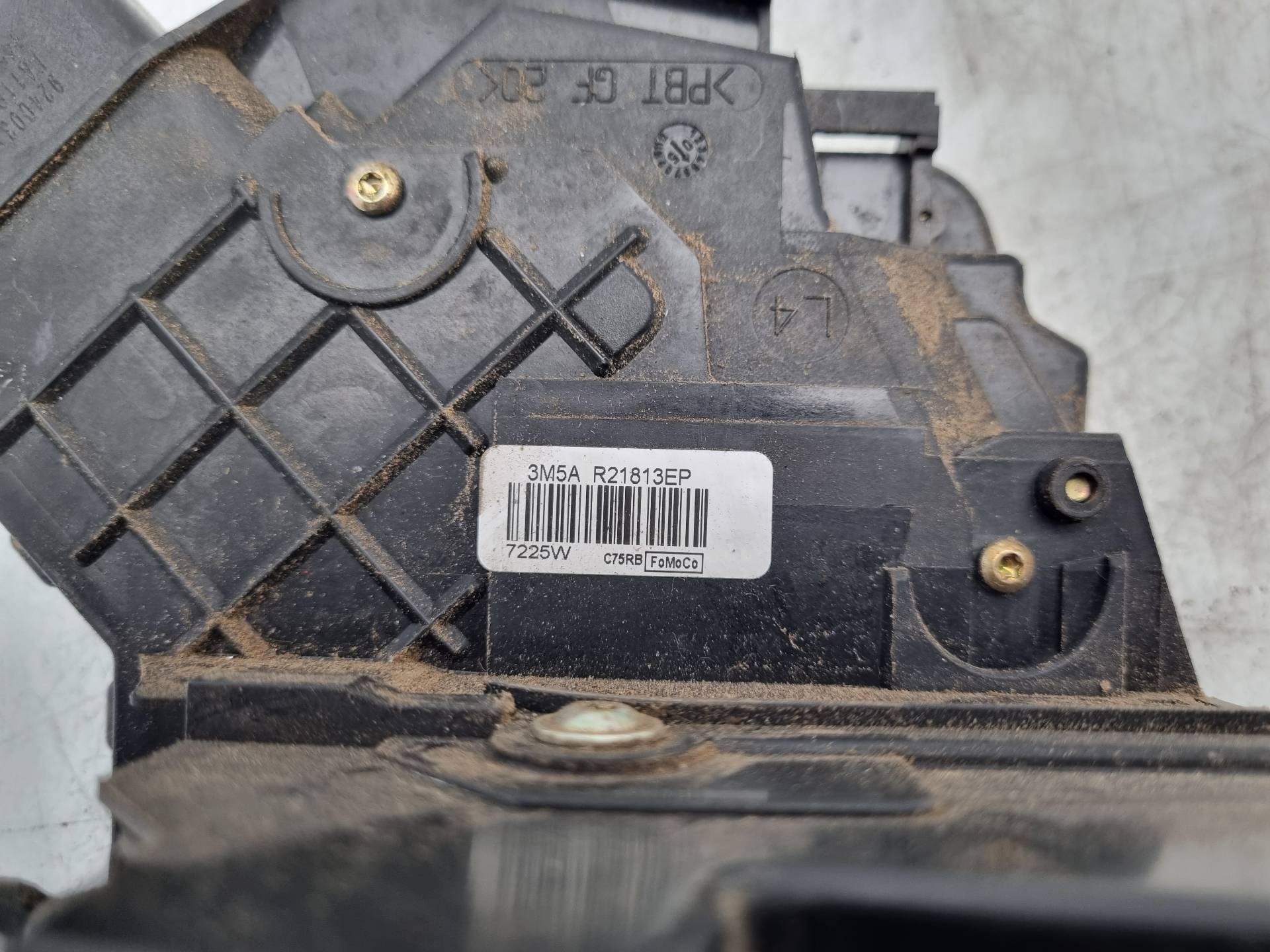 CERRADURA PUERTA DELANTERA IZQUIERDA FORD FOCUS G6DA