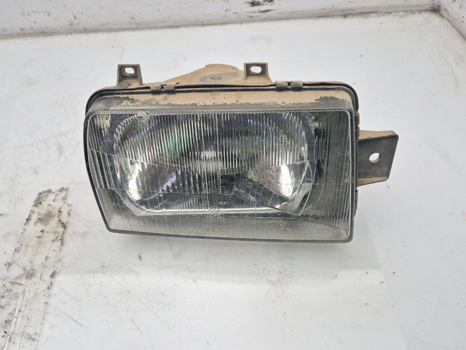  SEAT MALAGA (23A) 1.5