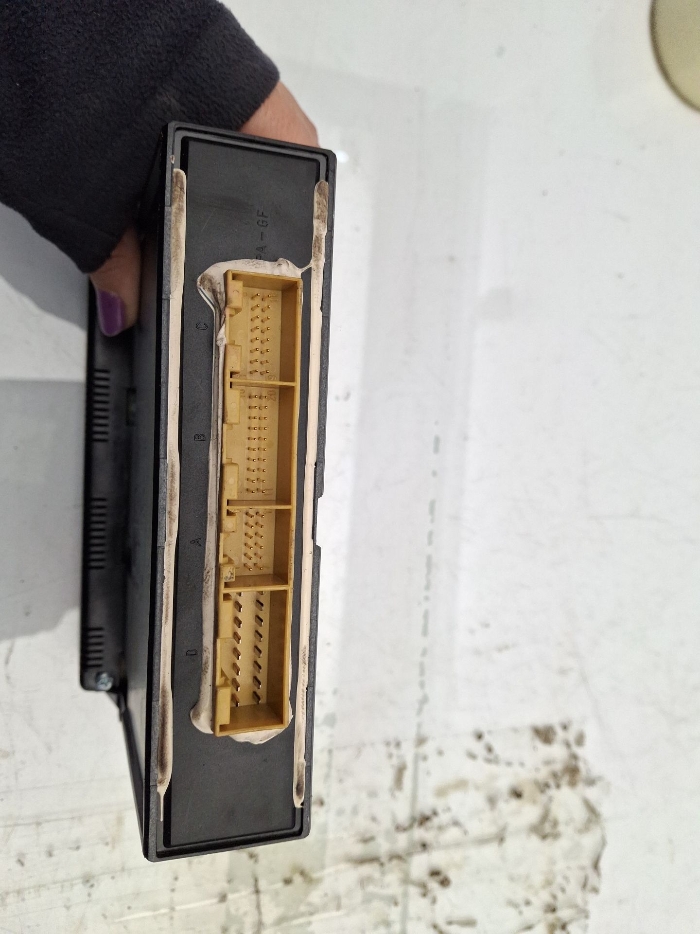  AUDI 100 C3 Sed?n (443, 444) 2.3 E