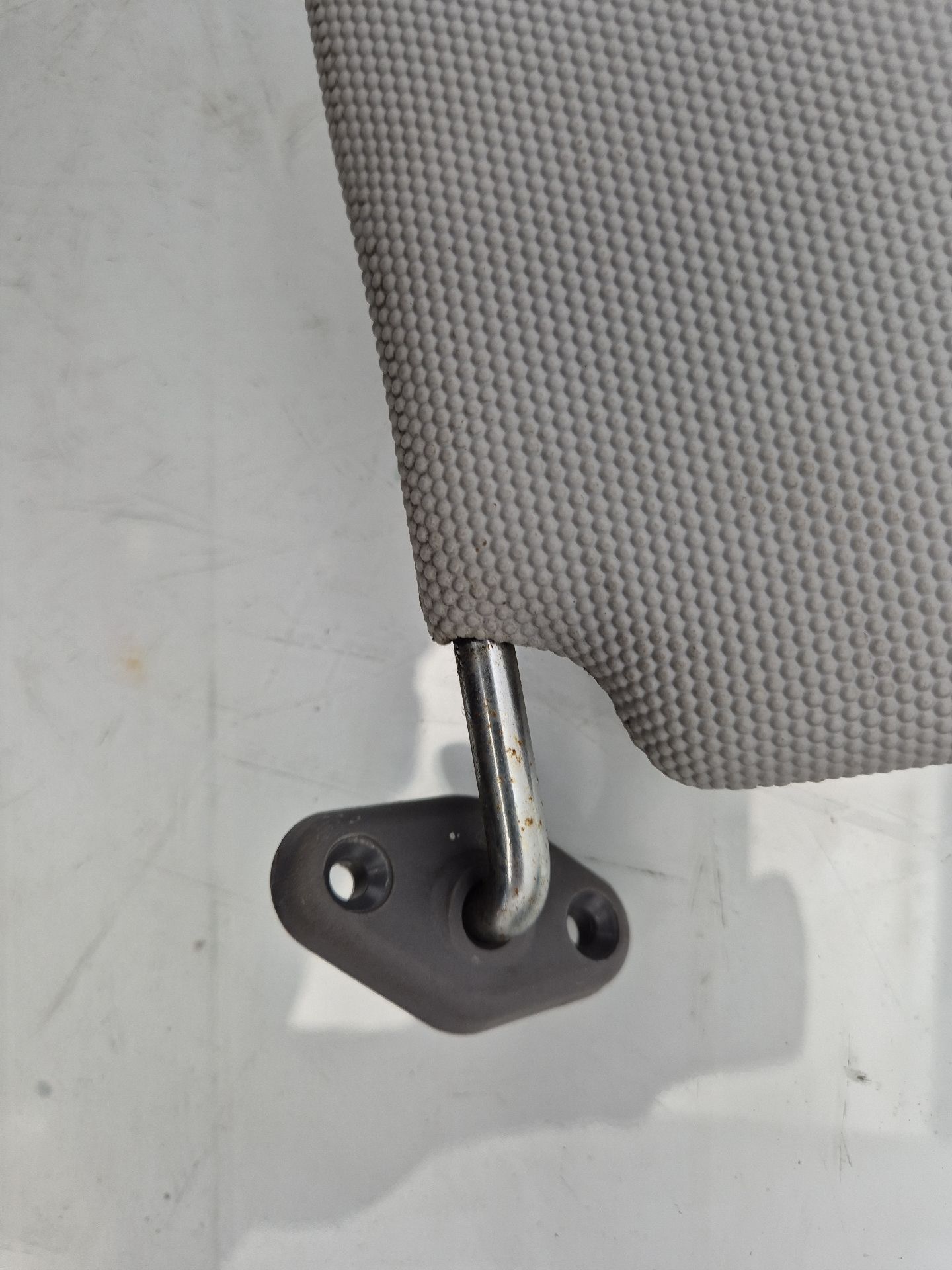 PARASOL DERECHO NISSAN CABSTAR 