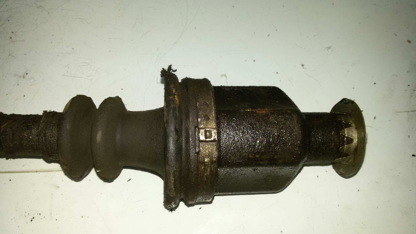 TRANSMISION DELANTERA DERECHA RENAULT MEGANE F9Q