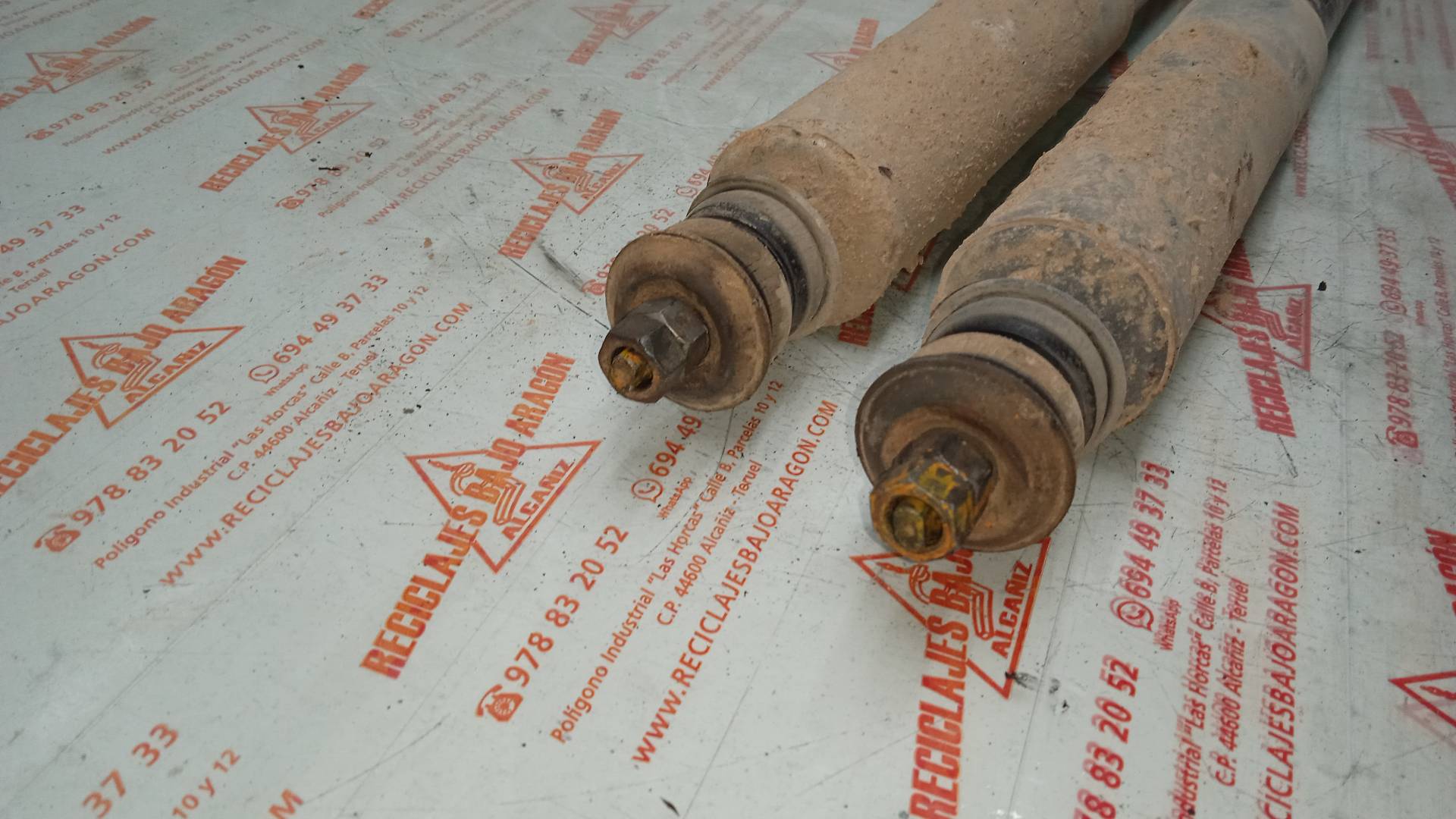 JUEGO AMORTIGUADORES TRASERO SUZUKI GRAND RHW