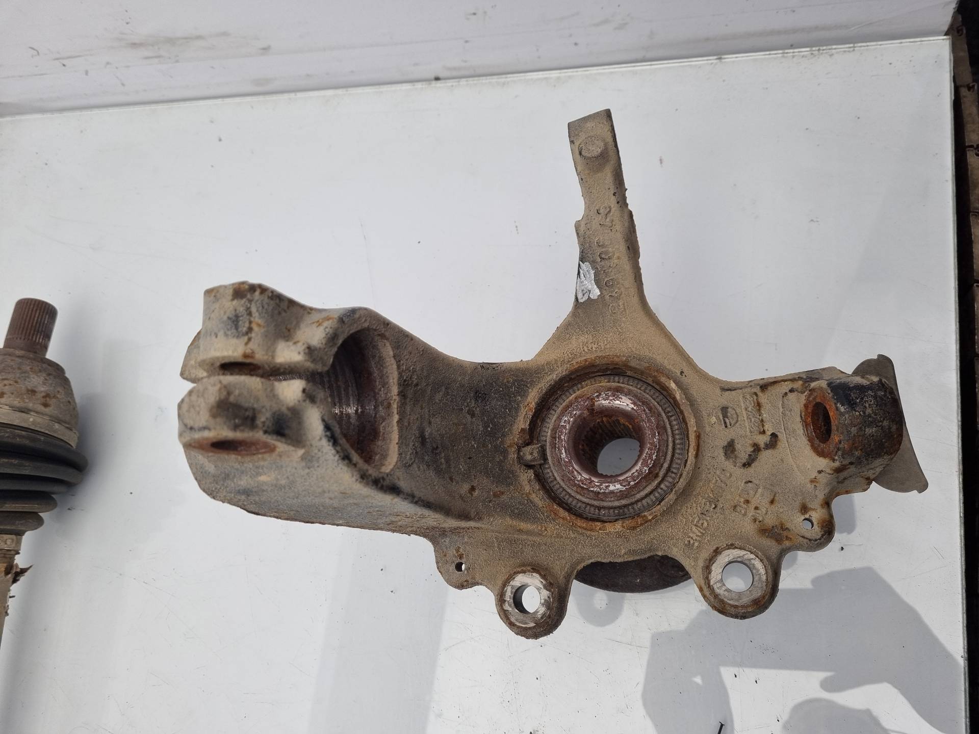 MANGUETA DELANTERA DERECHA FORD FOCUS KKDA