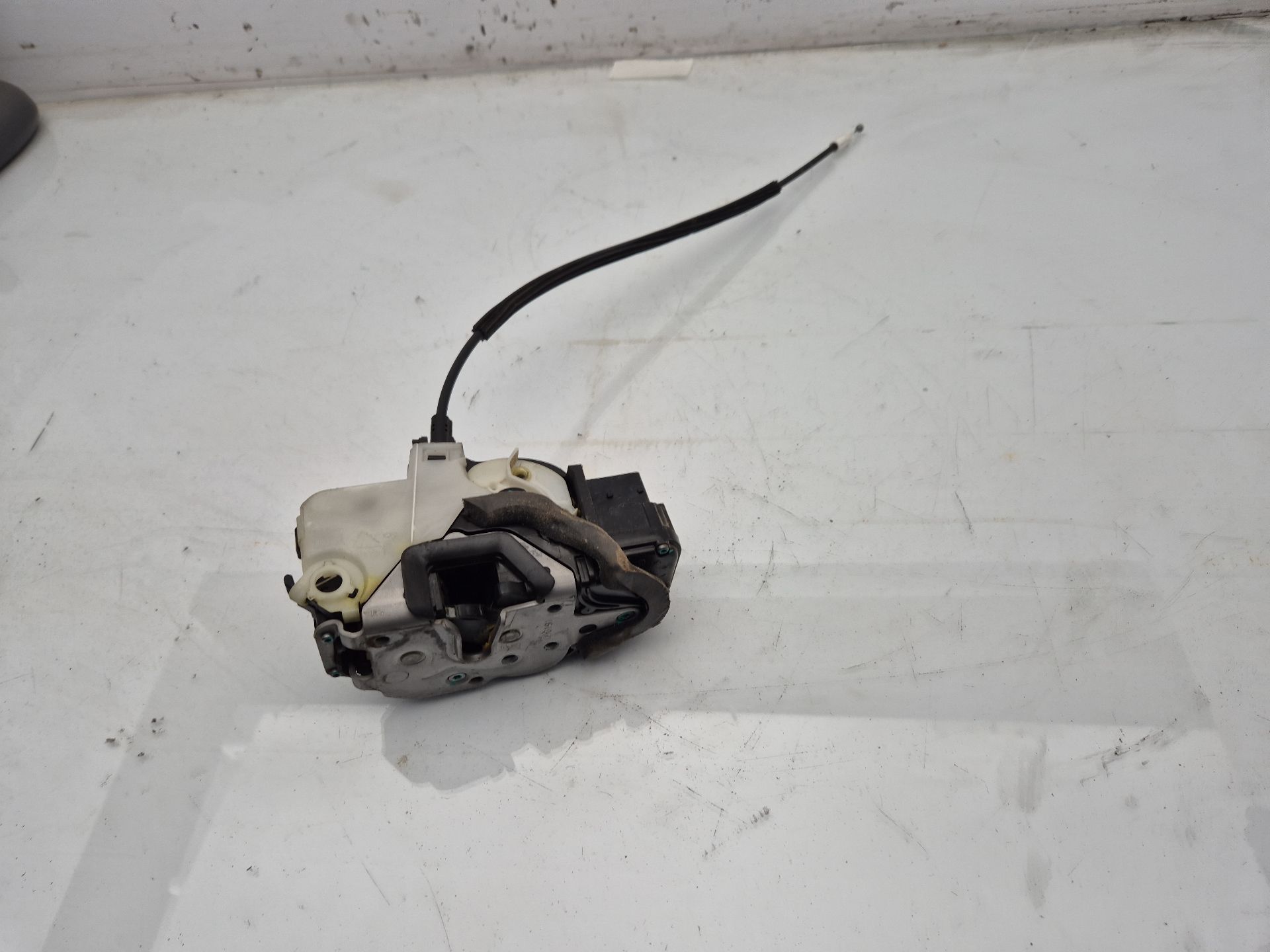 CERRADURA PUERTA DELANTERA DERECHA OPEL INSIGNIA 