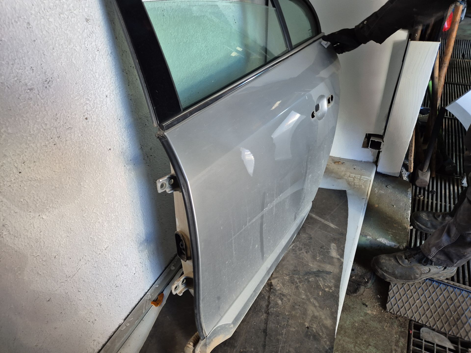 PUERTA TRASERA IZQUIERDA RENAULT FLUENCE 