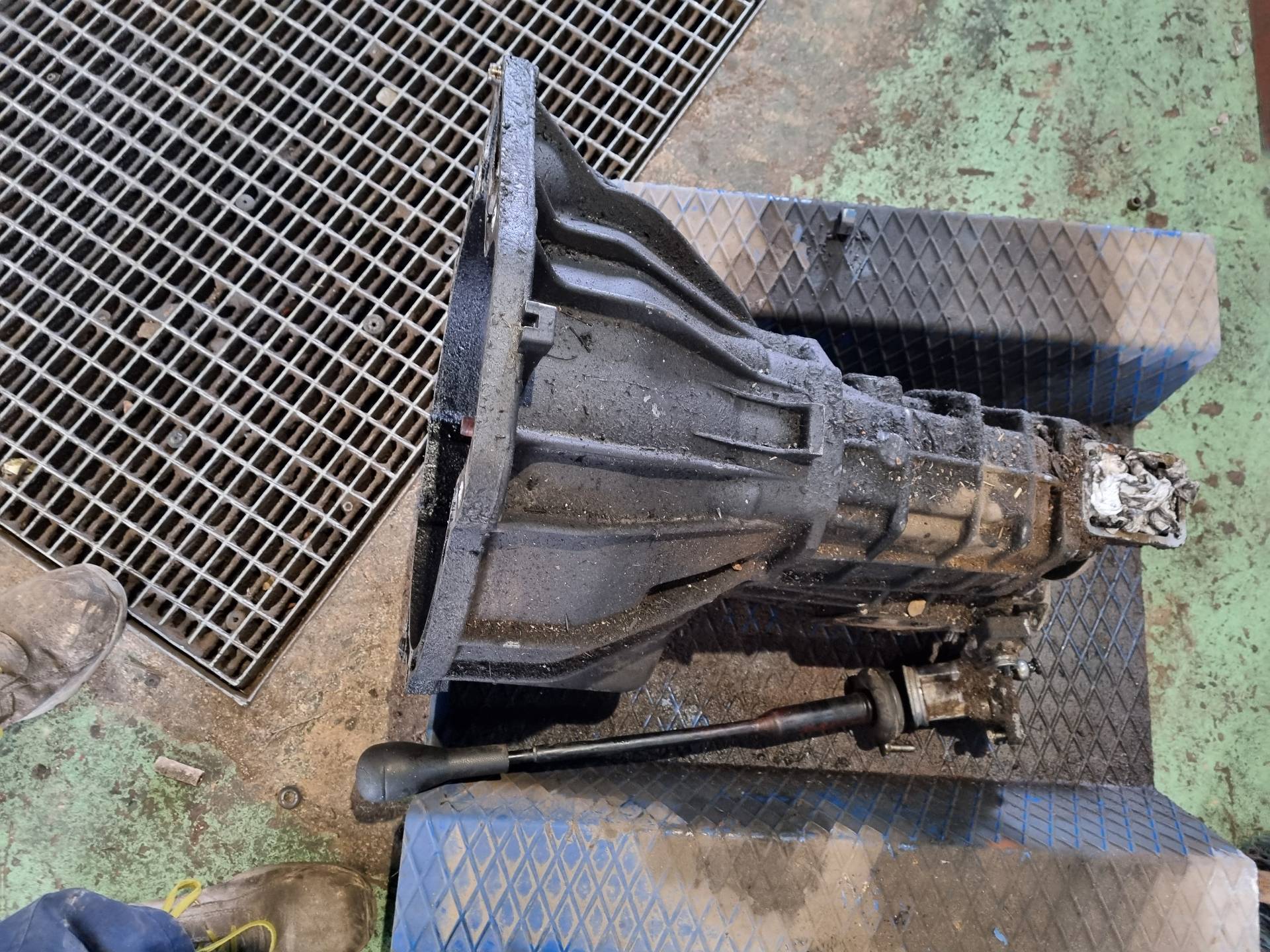 CAJA CAMBIOS IVECO DAILY 