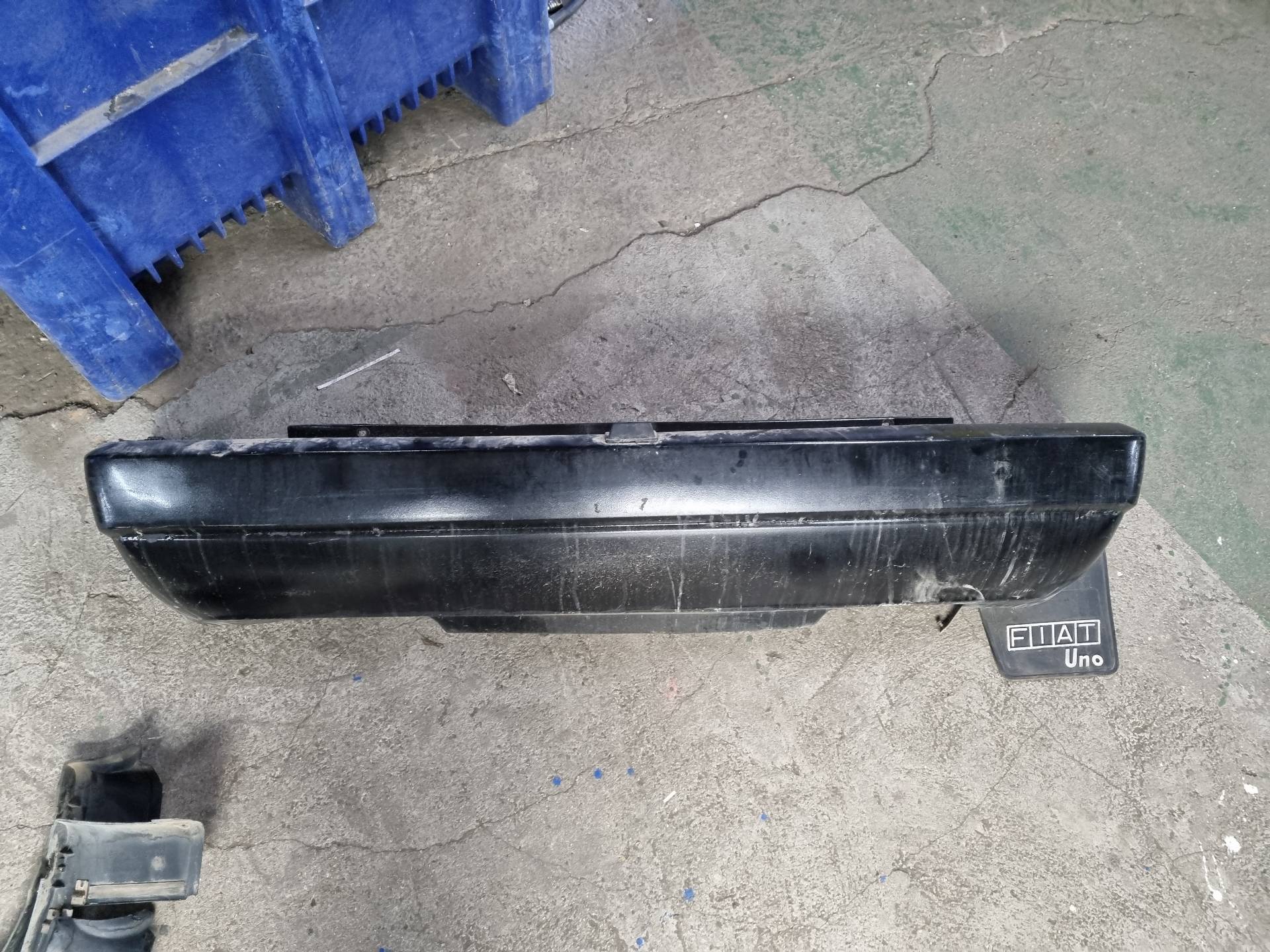 PARAGOLPES TRASERO FIAT UNO 146A2000