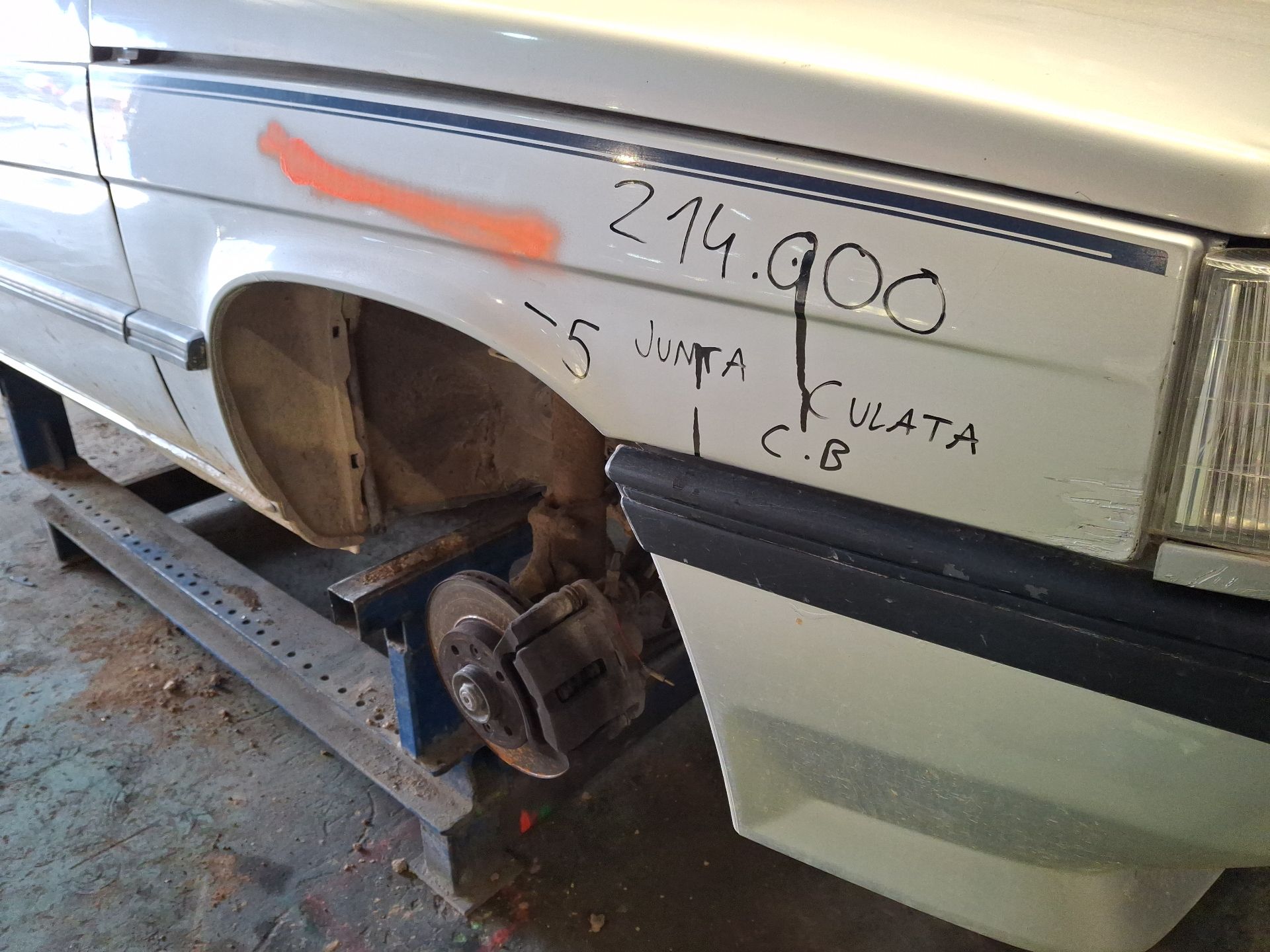 ALETA DELANTERA DERECHA RENAULT 11 