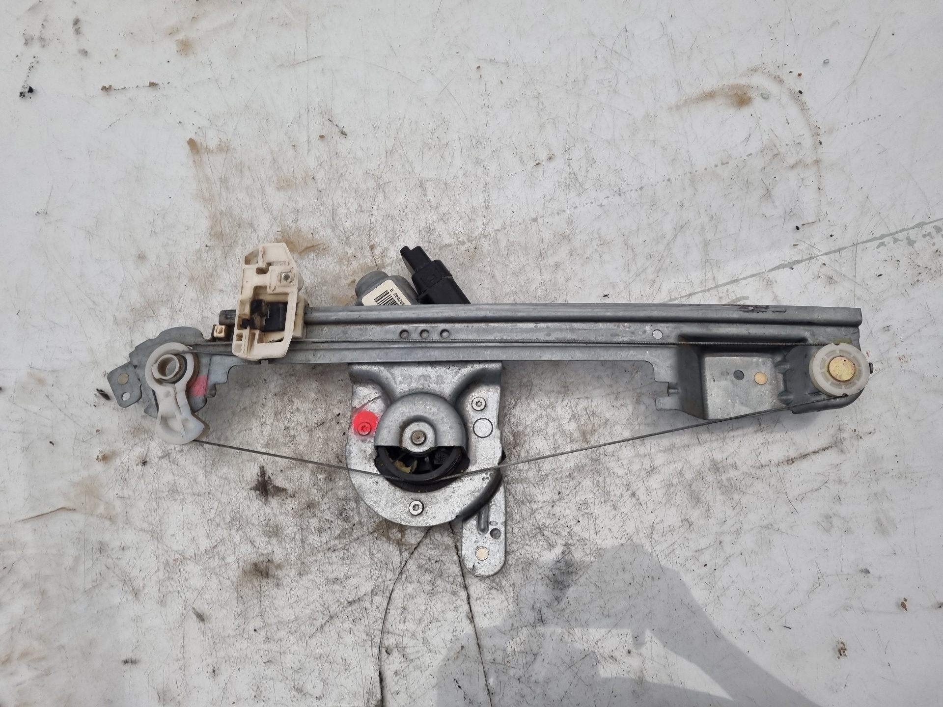 ELEVALUNAS TRASERO DERECHO RENAULT GRAND F9Q L8