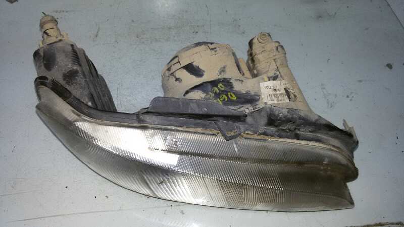 FARO DERECHO PEUGEOT 106 HDZ