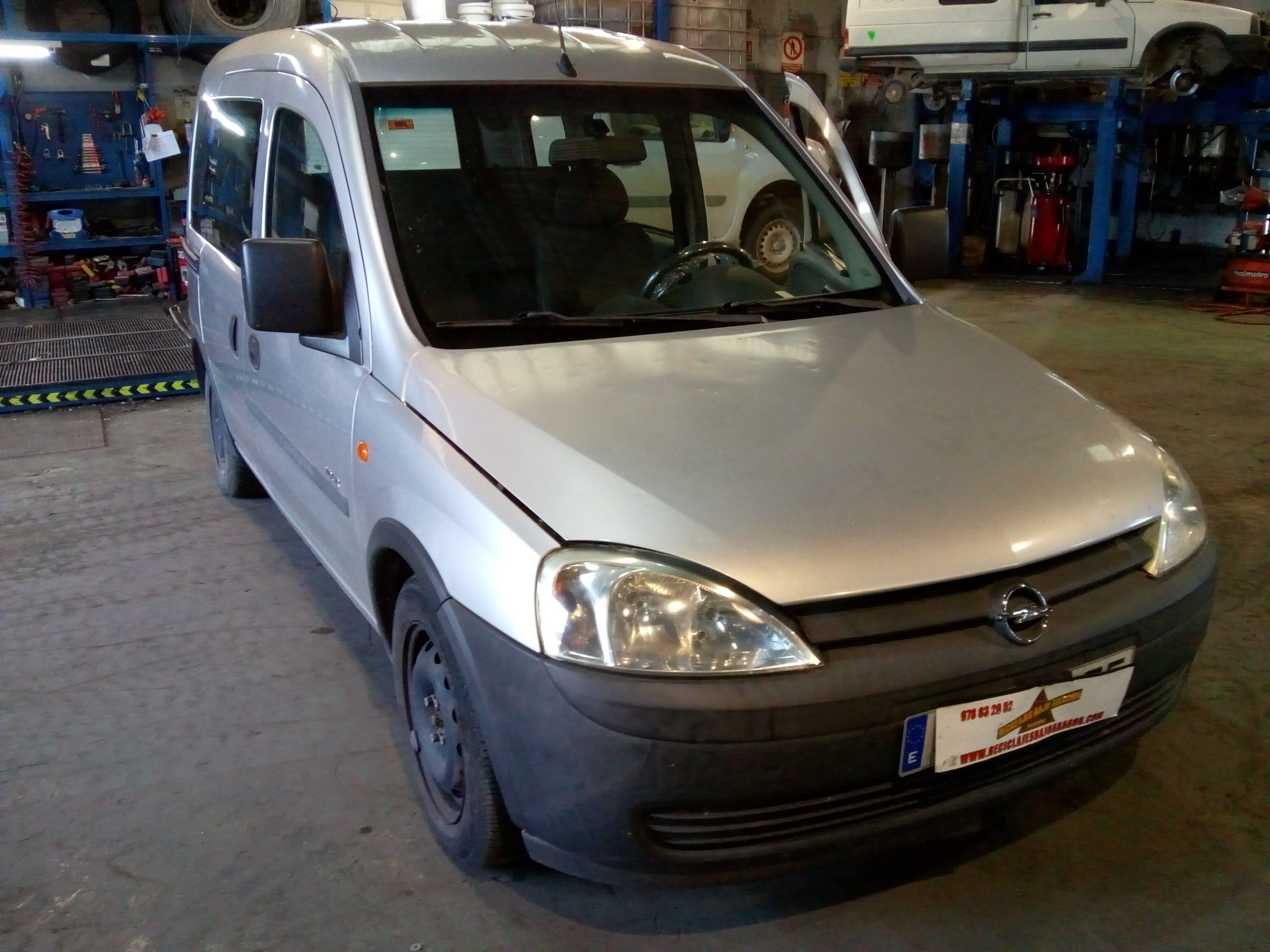 ELEVALUNAS DELANTERO DERECHO OPEL COMBO Y17DTL
