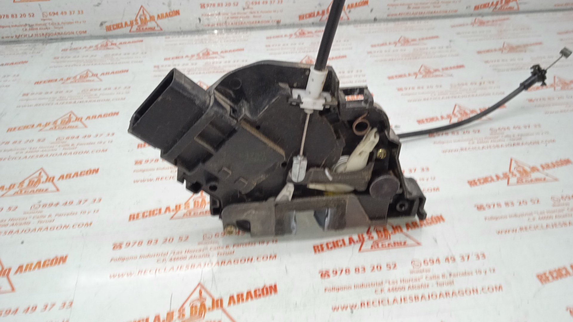 CERRADURA PUERTA DELANTERA DERECHA FORD FOCUS KKDA