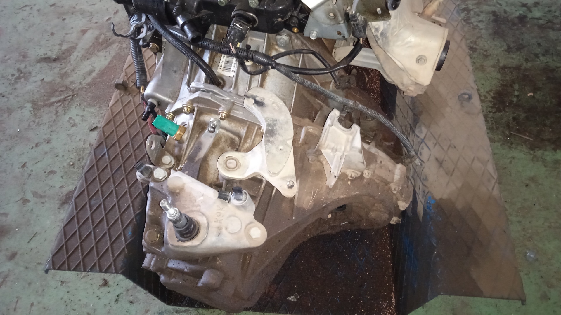 CAJA CAMBIOS RENAULT GRAND K4M 97