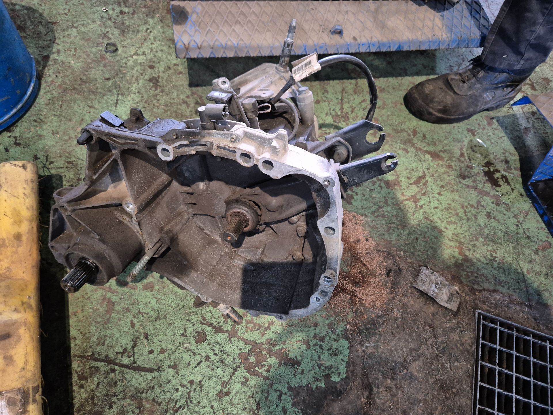 CAJA CAMBIOS RENAULT CLIO 