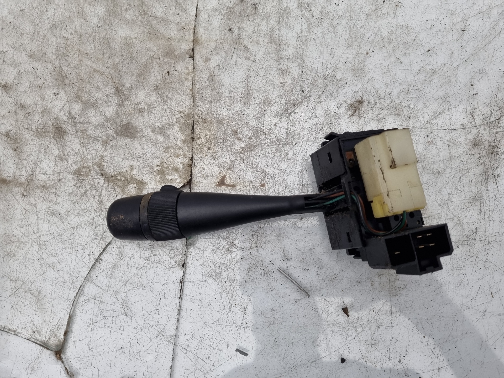 MANDO INTERMITENTES NISSAN SERENA LD23