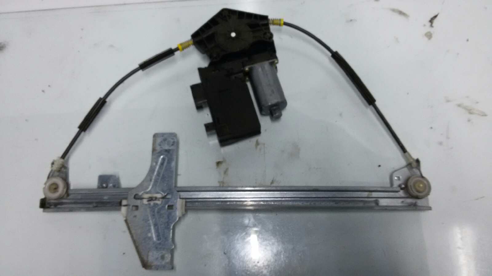 ELEVALUNAS DELANTERO IZQUIERDO PEUGEOT 307 NFUTU5JP4