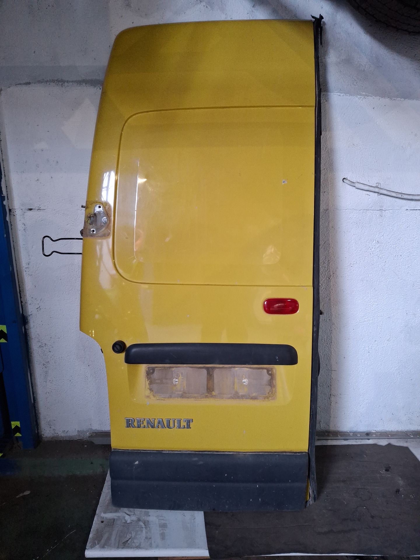  RENAULT MASTER II Furgoneta (FD) 2.5 dCi 120