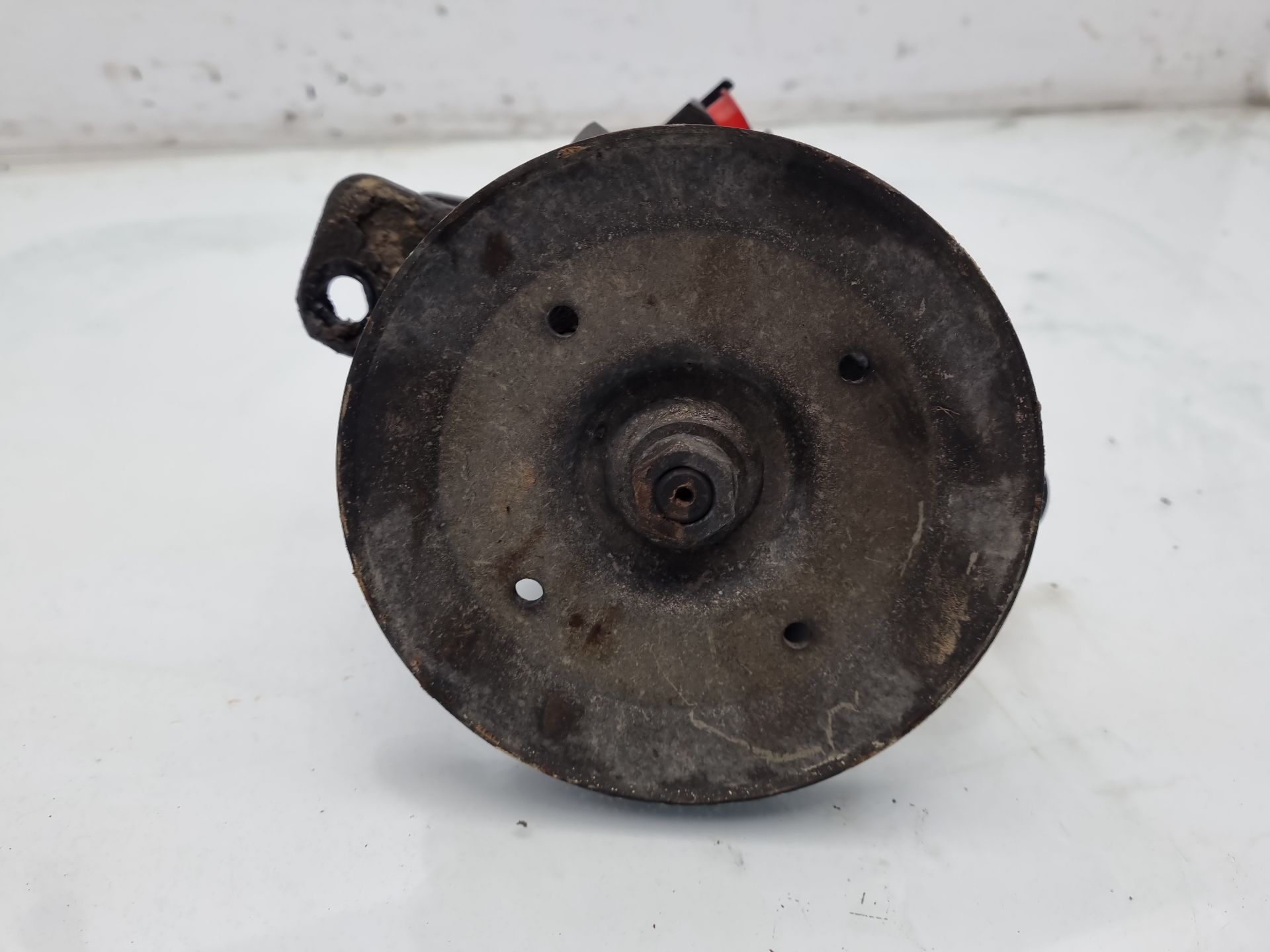 BOMBA DIRECCION NISSAN TERRANO 