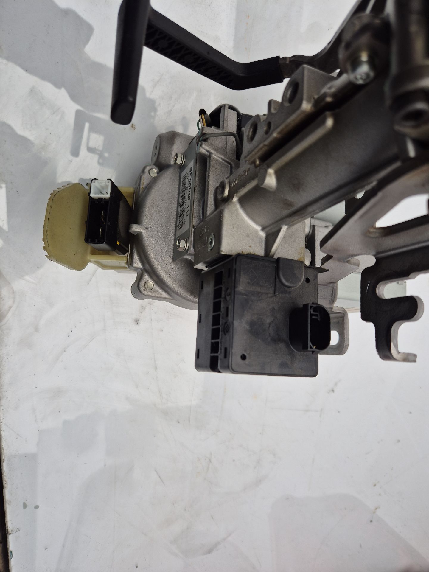 COLUMNA DIRECCION RENAULT FLUENCE 