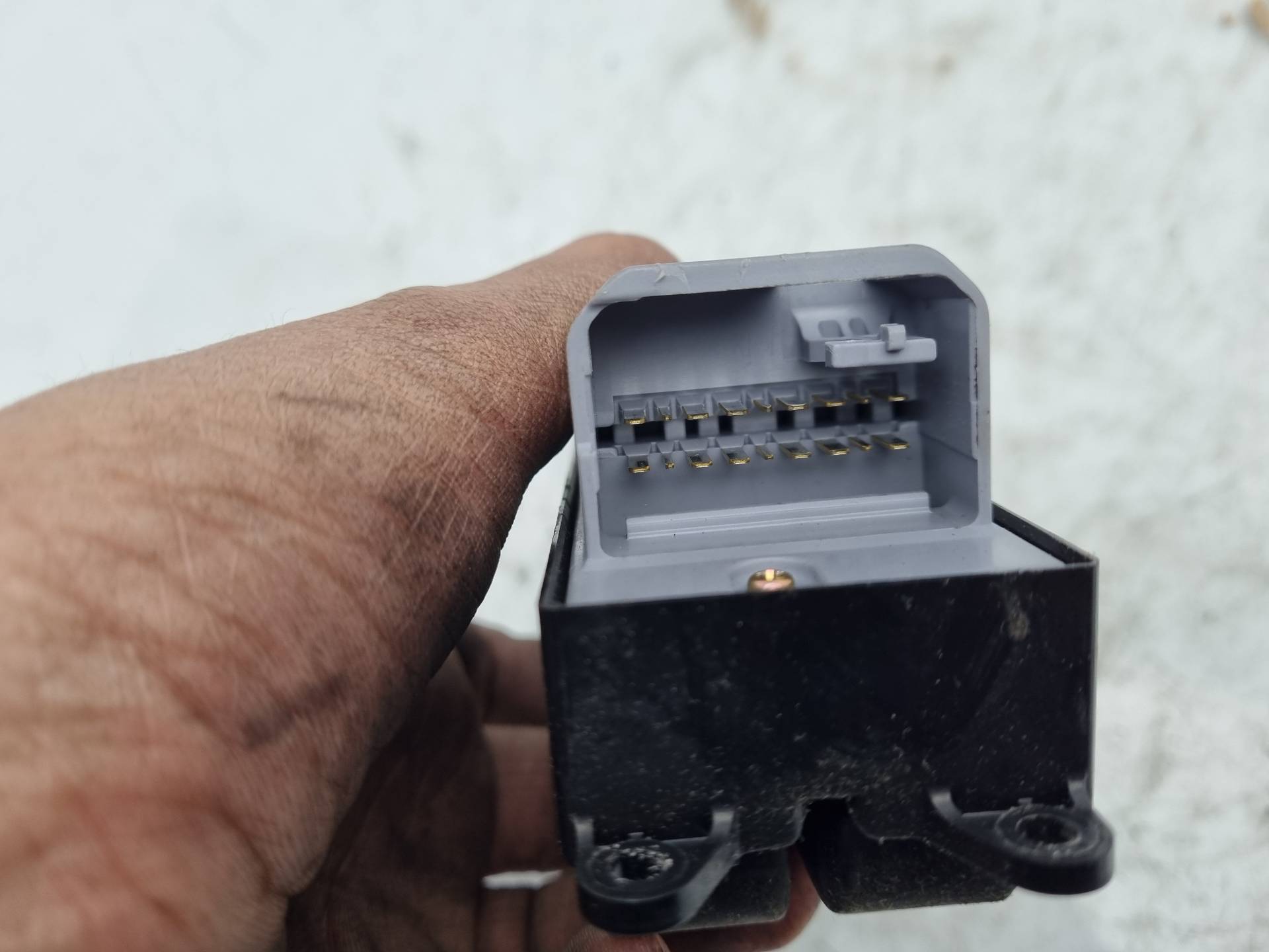 MANDO ELEVALUNAS DELANTERO IZQUIERDO TOYOTA PRIUS G 1NZ-FXE