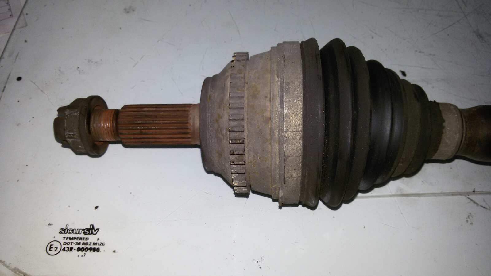 TRANSMISION DELANTERA DERECHA RENAULT MEGANE F9Q