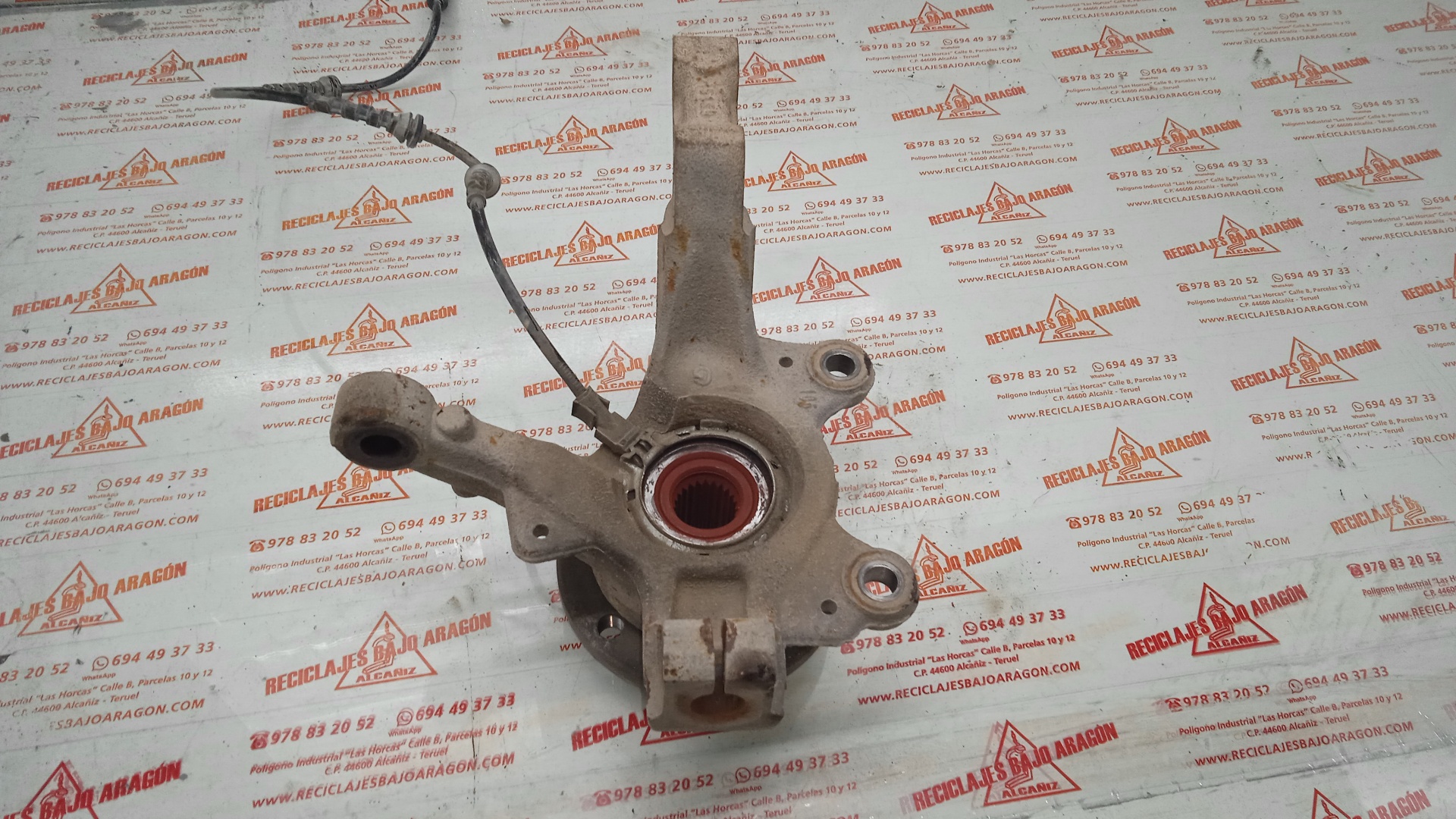 MANGUETA DELANTERA IZQUIERDA RENAULT CLIO K9K T7